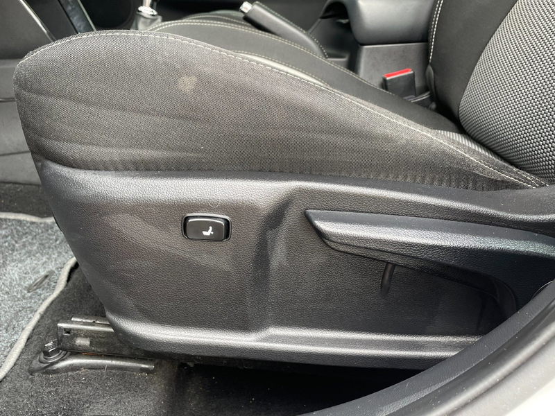 Kia Ceed / cee'd 1.6 GDI Business Pack Led | Climate Control | Crui — photo 15