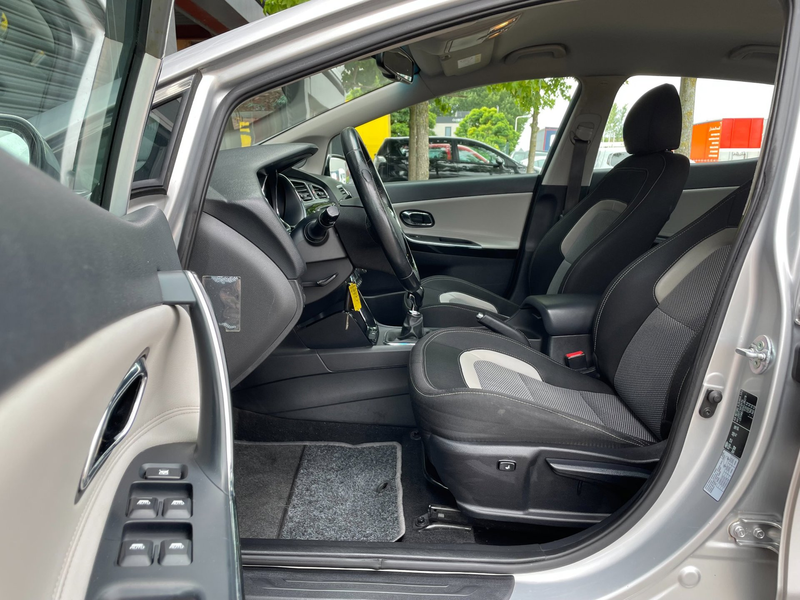 Kia Ceed / cee'd 1.6 GDI Business Pack Led | Climate Control | Crui — photo 14