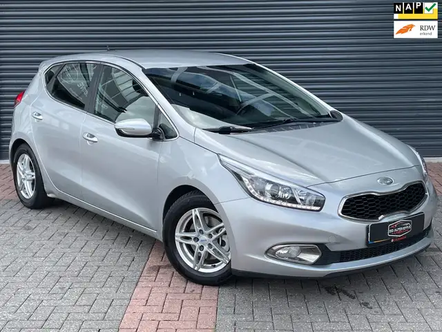Kia Ceed / cee'd 1.6 GDI Business Pack Led | Climate Control | Crui