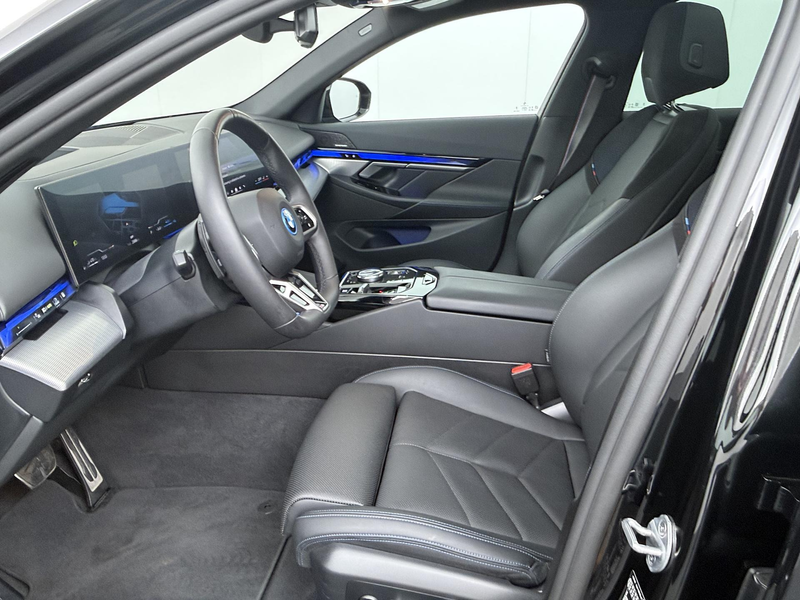 BMW 550 5-serie 550e xDrive | M Sport Pro | Glazen Panoram — photo 4