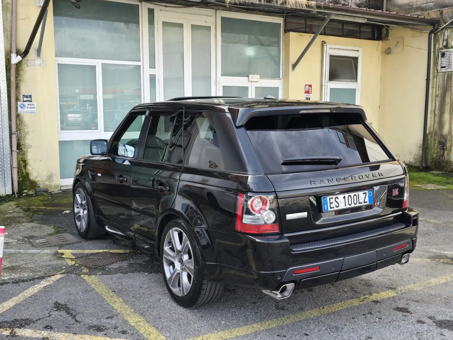 Land Rover Range Rover Sport 3.0 tdV6 Autobiography auto Nero - 2