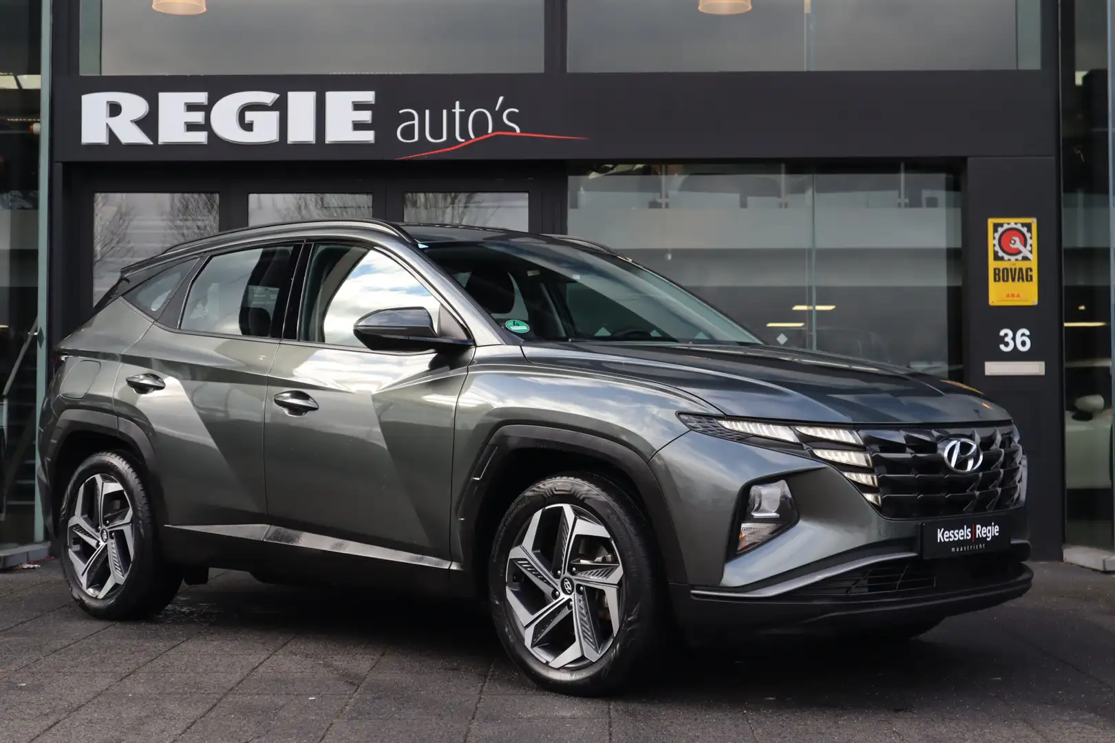 Hyundai TUCSON 1.6 T-GDI PHEV 4WD Navi Camera LED Grijs - 2