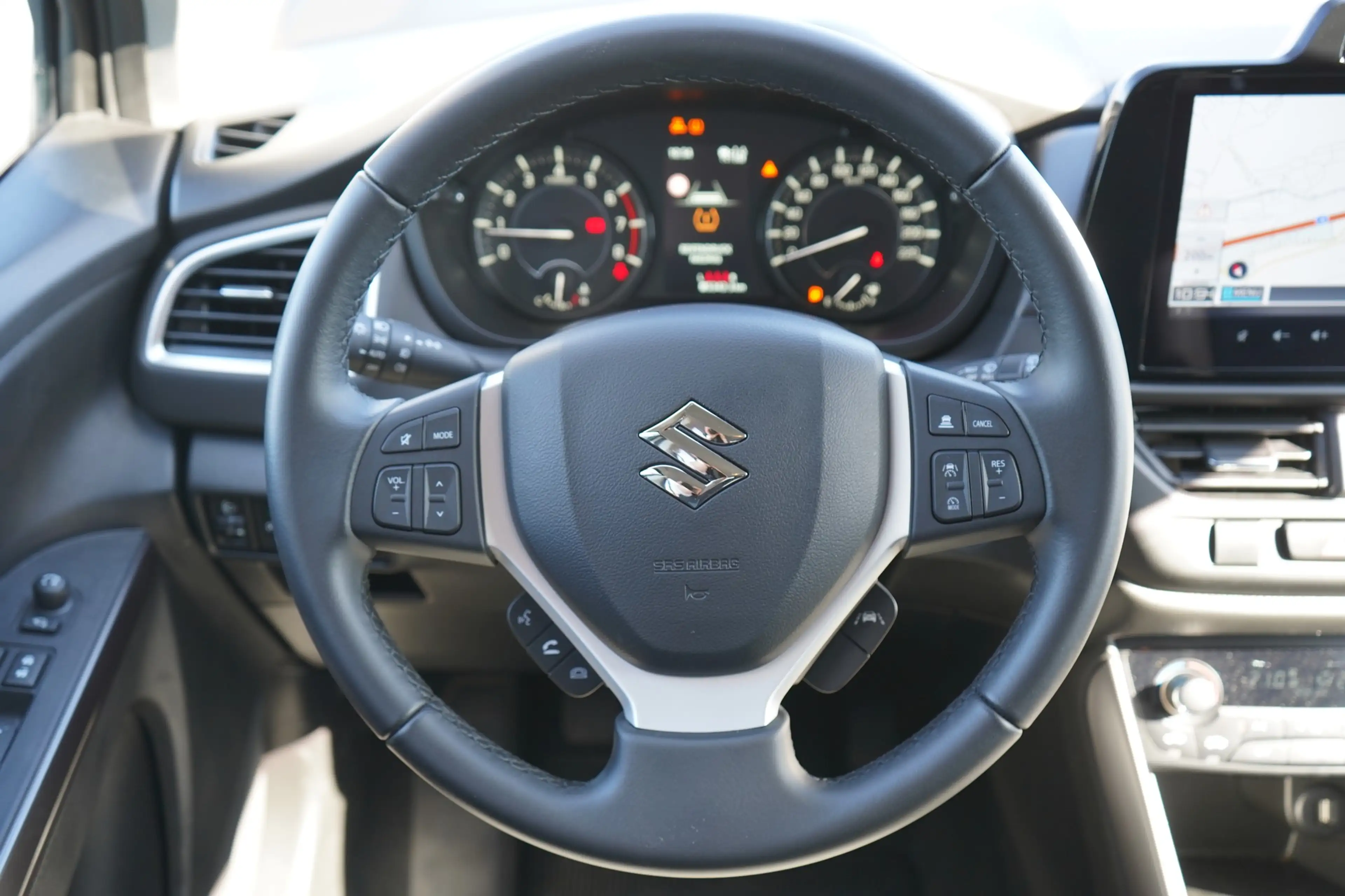 Suzuki SX4 S-Cross S-Cross 1.4 M-Hybrid Comfort LED Navi Kamera DAB — photo 9