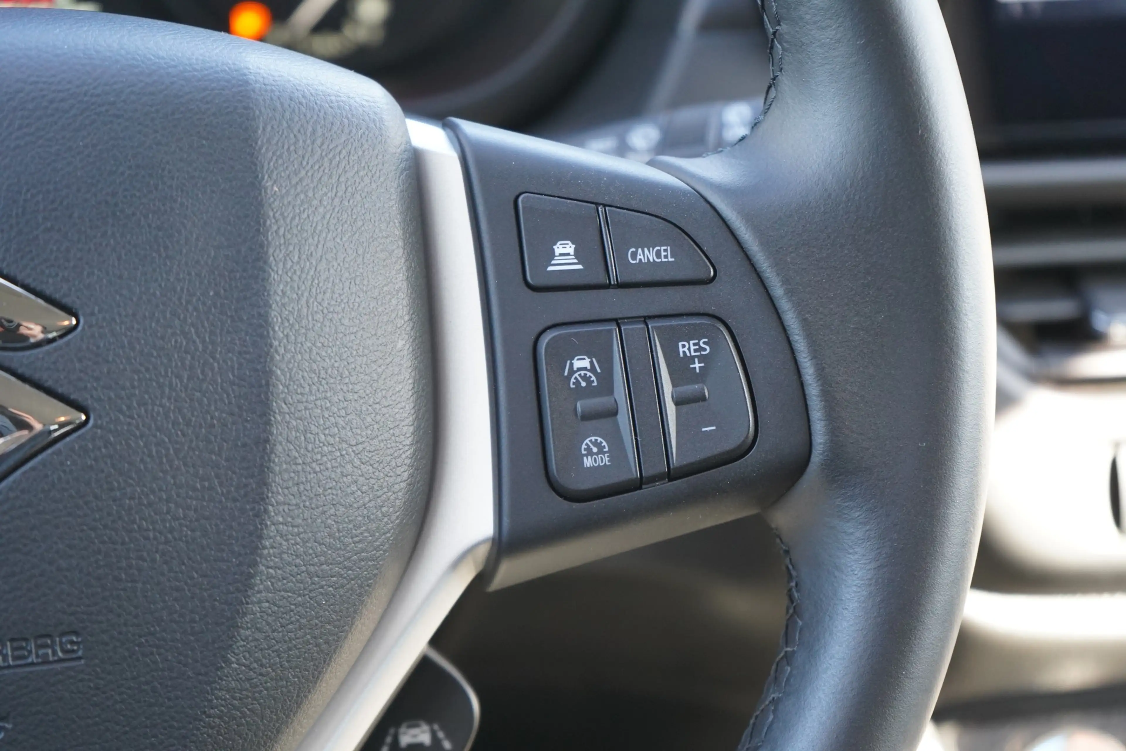 Suzuki SX4 S-Cross S-Cross 1.4 M-Hybrid Comfort LED Navi Kamera DAB — photo 11