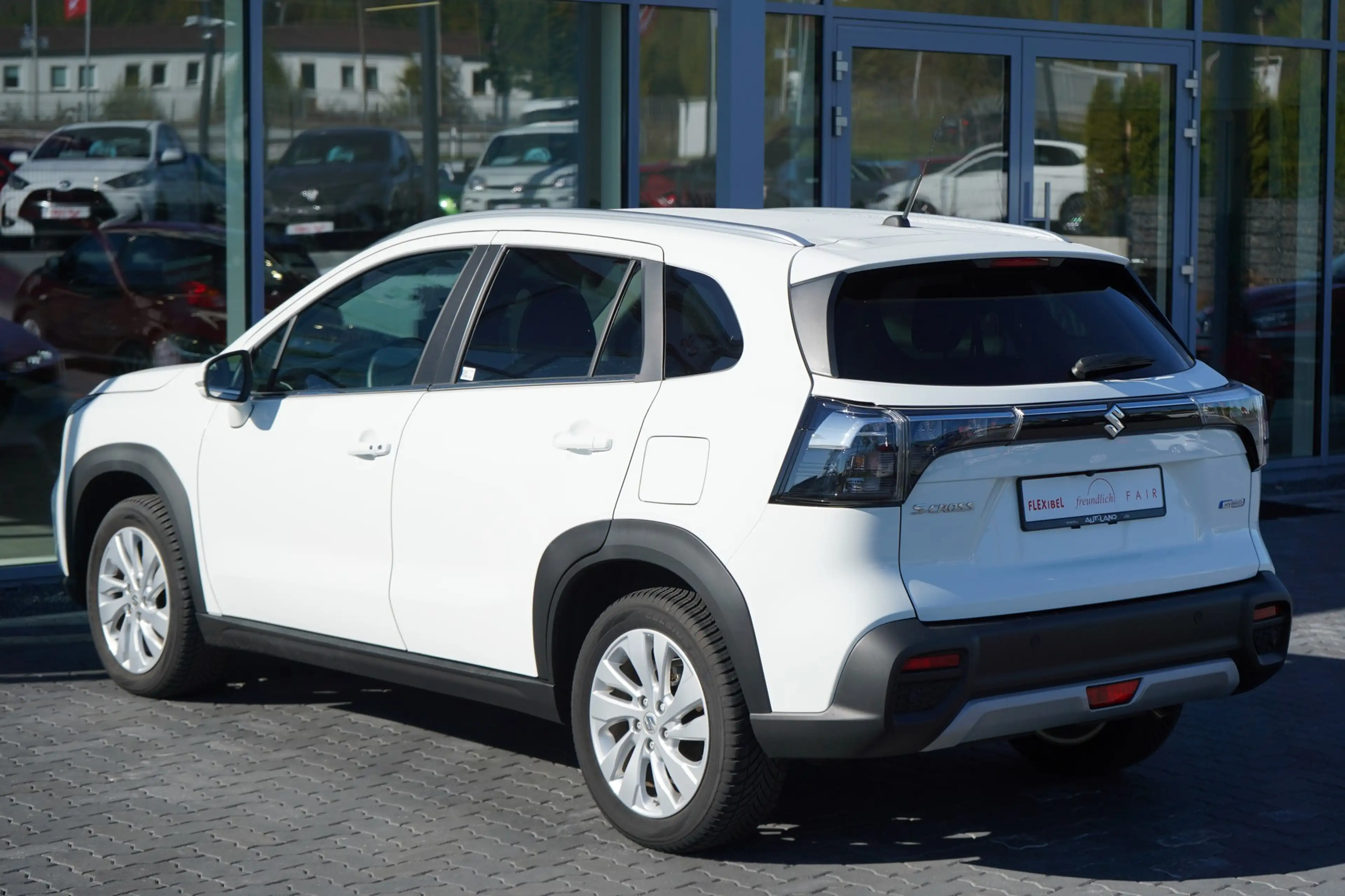Suzuki SX4 S-Cross S-Cross 1.4 M-Hybrid Comfort LED Navi Kamera DAB — photo 2