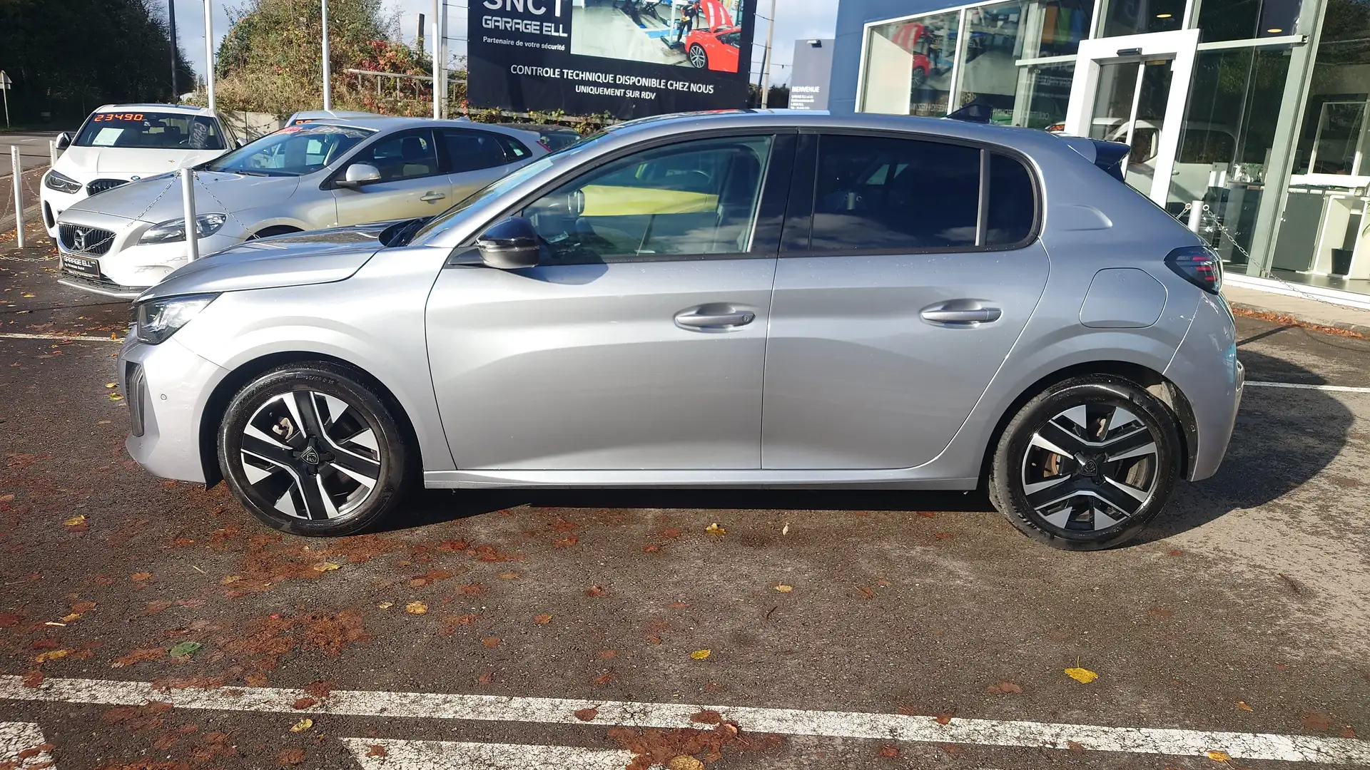Peugeot 208 Allure Gris - 2