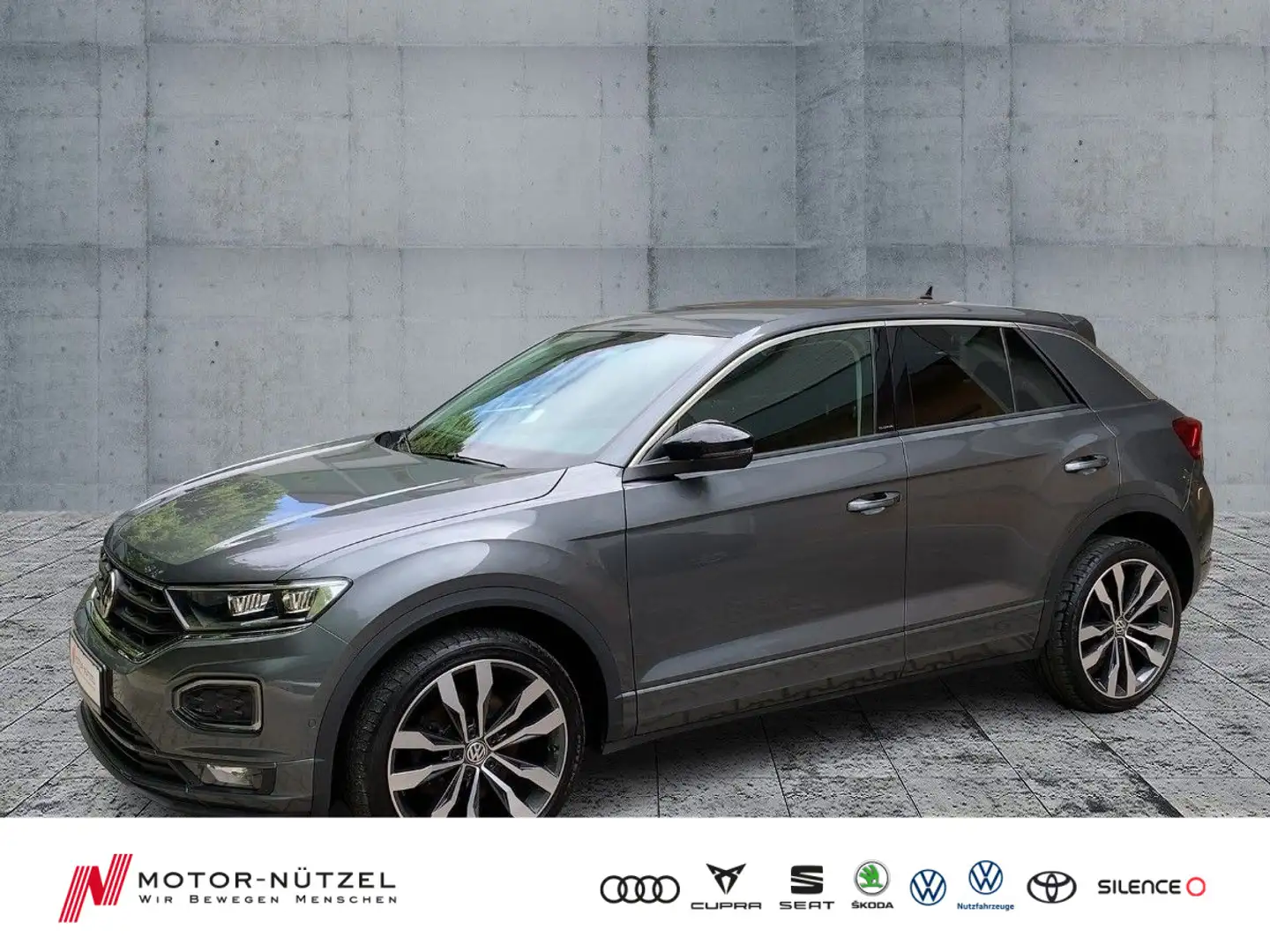 Volkswagen T-Roc 1.5 TSI DSG R-LINE LED+NAV+APP+ACC+SHZ+RFK Grau - 1