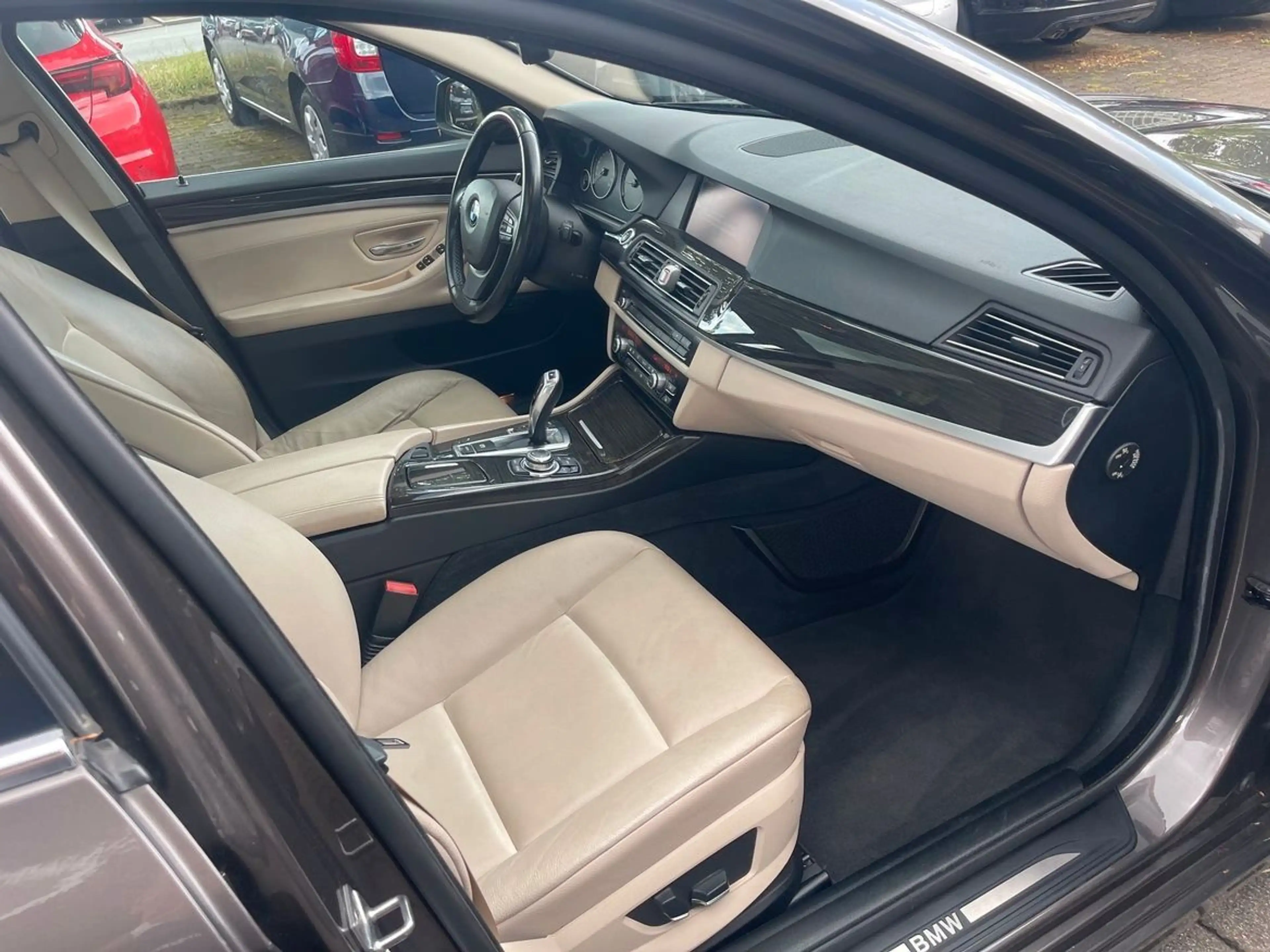 BMW 525 d-AUTOM*LEDER*NAVI*GSD*XENON*LM-19" — photo 6