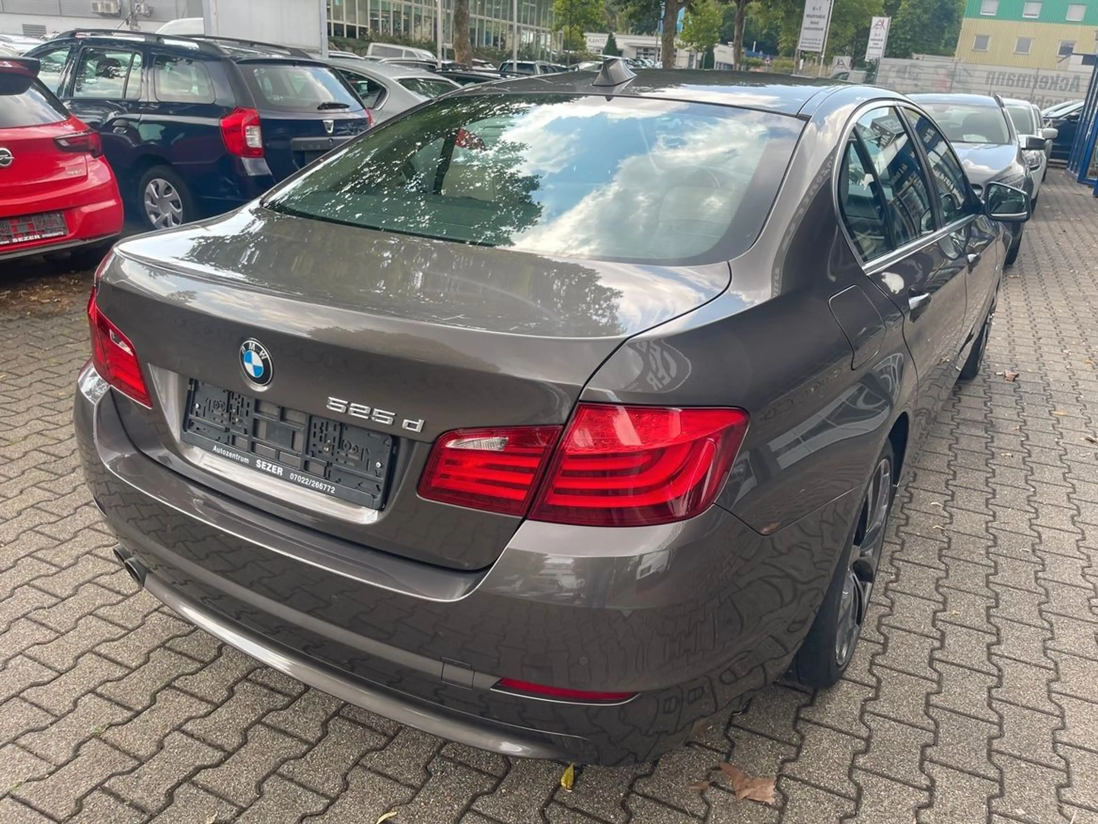 BMW 525 d-AUTOM*LEDER*NAVI*GSD*XENON*LM-19" — photo 14