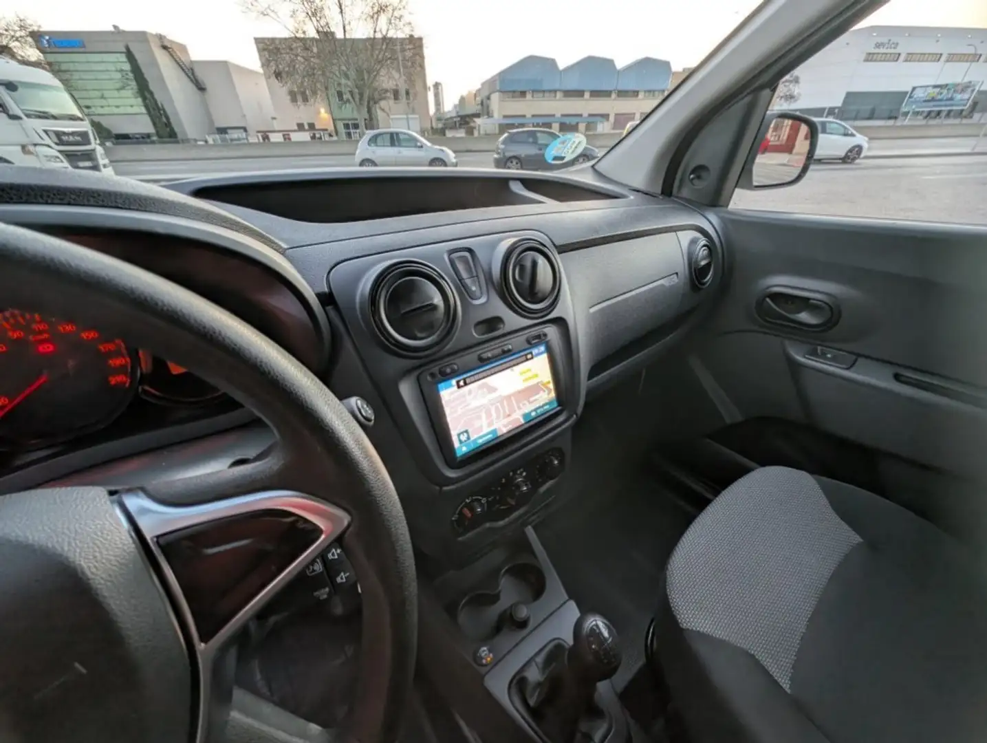 Dacia Dokker Comercial Van 1.6 GLP Essential 80kW Blanco - 1