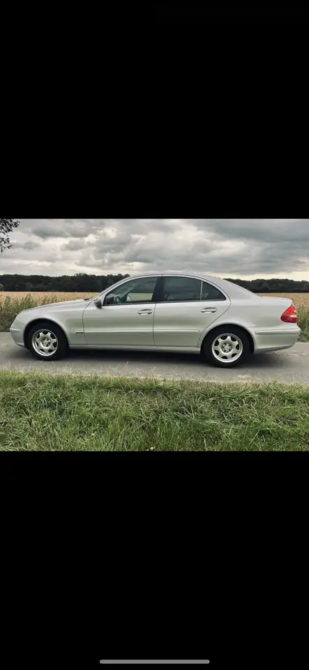 Mercedes-Benz E 200