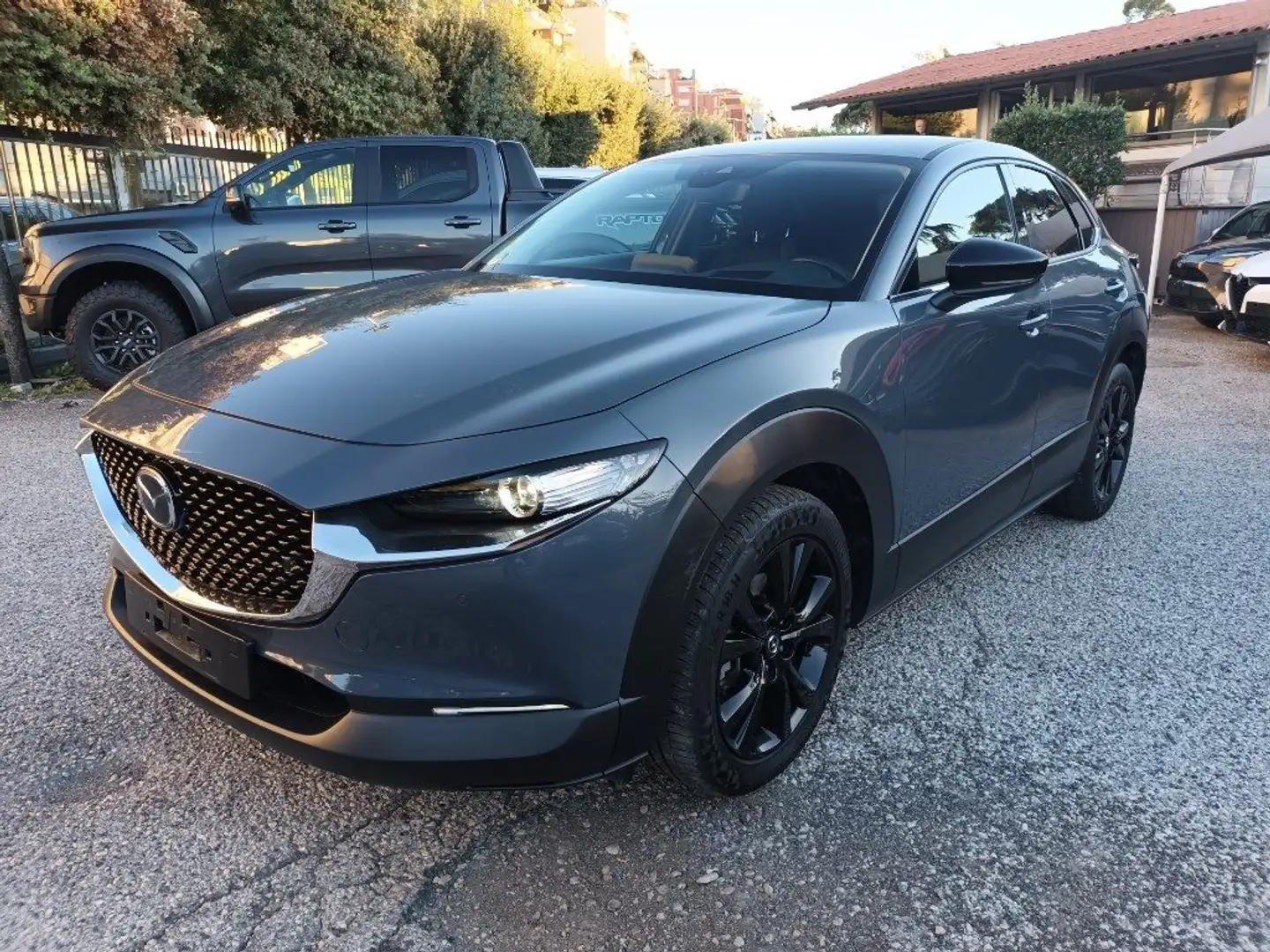 Mazda CX-30 2000L E-SKYACTIV-G 150CV M HYBRID HOMURA ITALIA Grau - 2