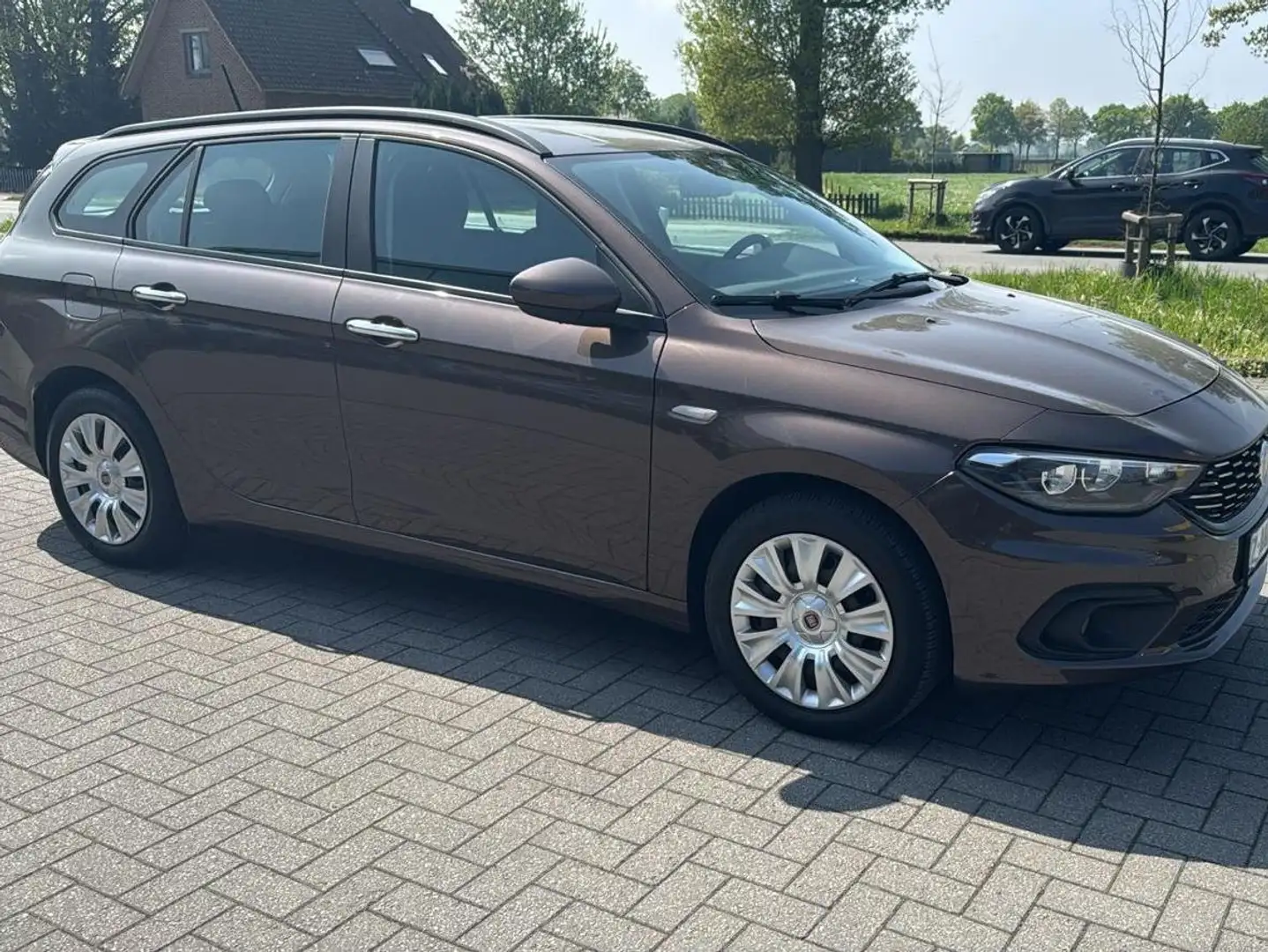 Fiat Tipo Tipo Kombi 1.4 T-Jet Lounge Bruin - 1