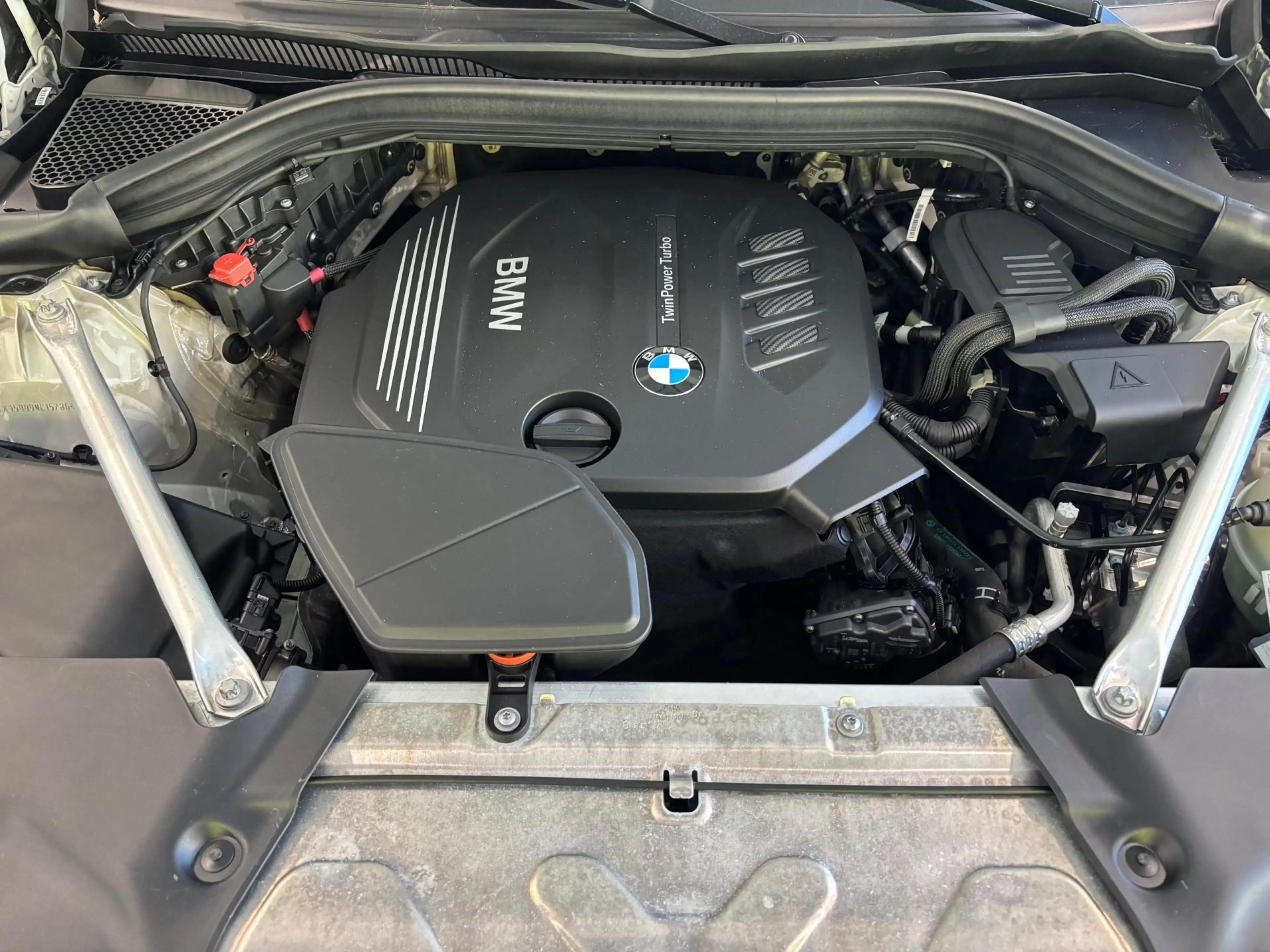 BMW X3 xDrive20d — photo 9