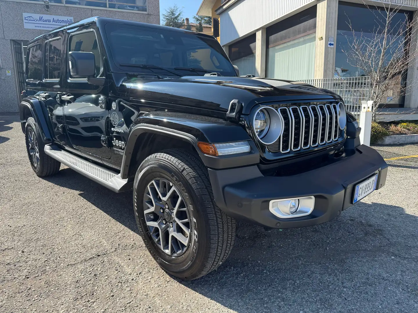 Jeep Wrangler Wrangler Unlimited 2.0 turbo Sahara auto Nero - 2