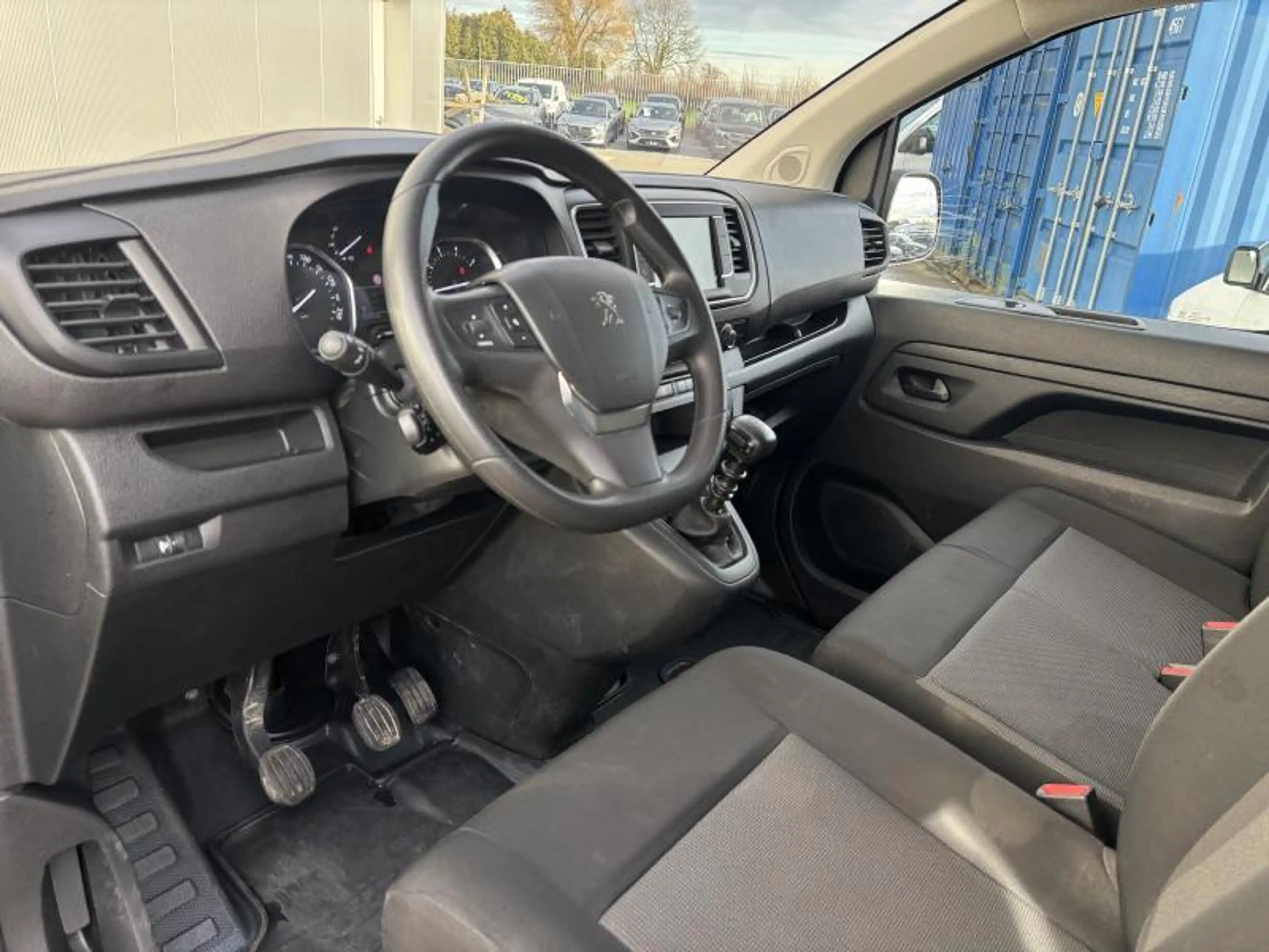 Peugeot Expert LONG 2.0 BLUEHDI 145 — photo 8