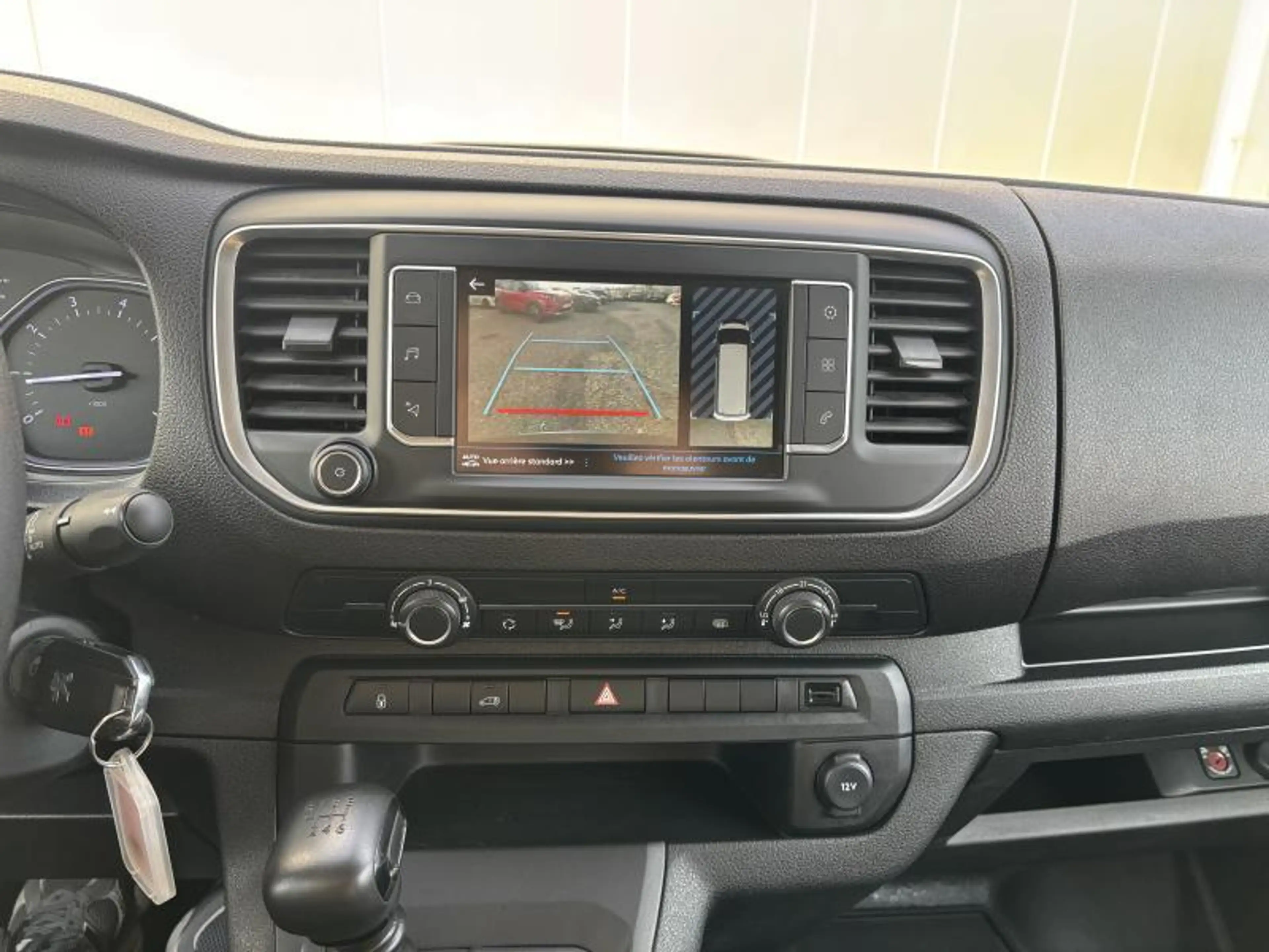 Peugeot Expert LONG 2.0 BLUEHDI 145 — photo 14