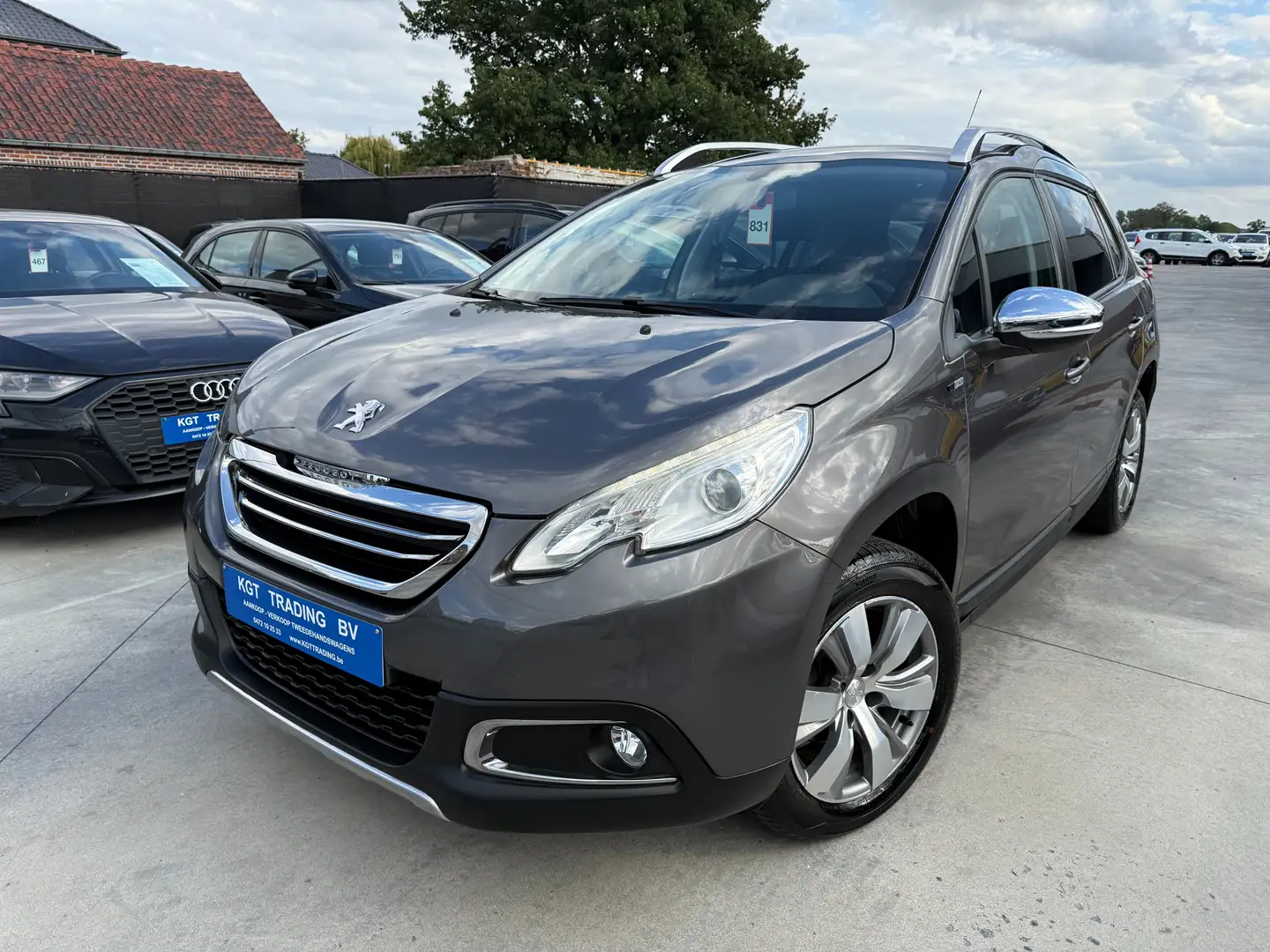 Peugeot 2008 1.2i NAVIGATIE BLUETOOTH PDC ALU AIRCO CARPASS Grigio - 1