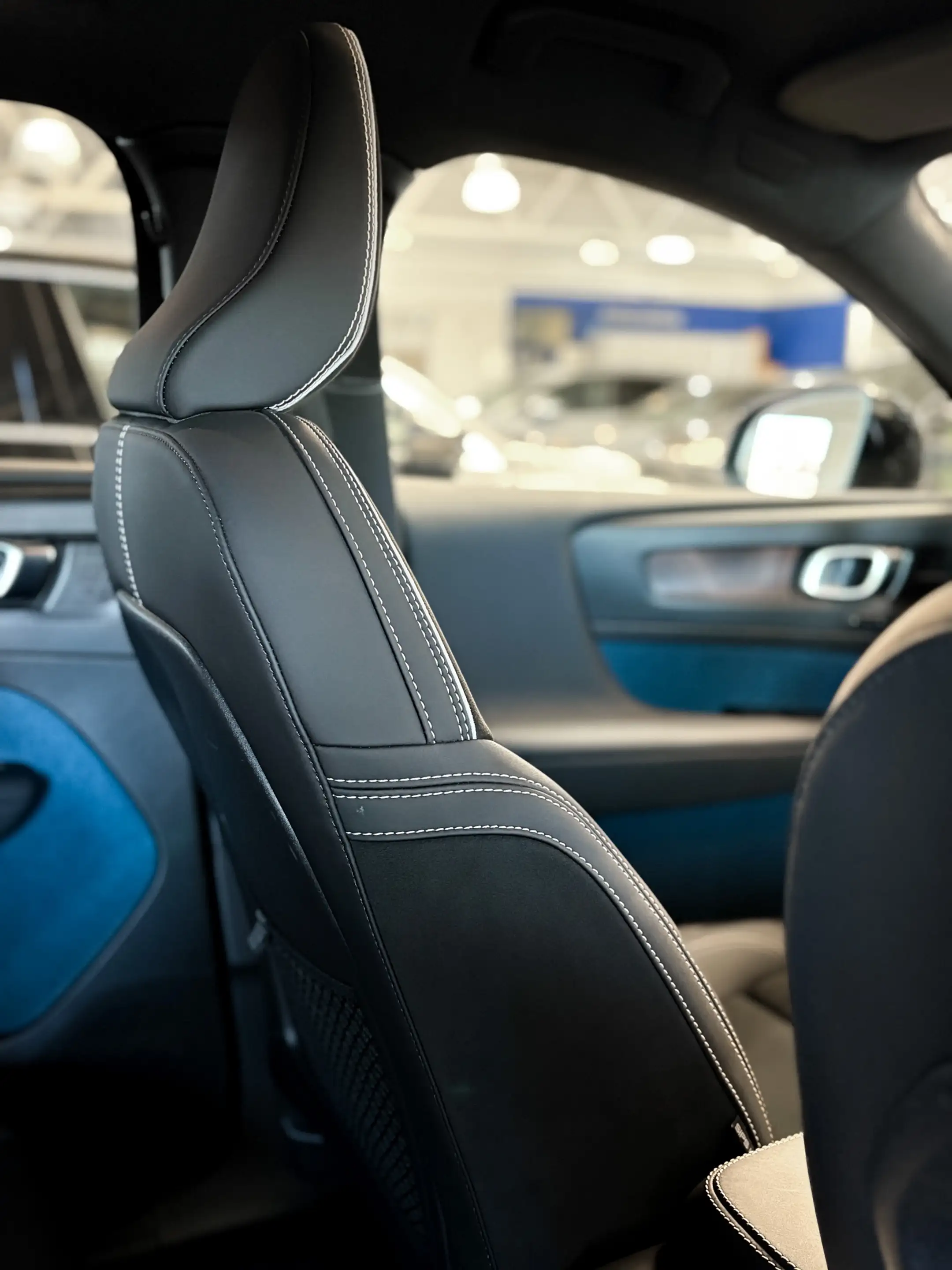 Volvo C40 C40 Recharge Twin Motor Ultimate — photo 8