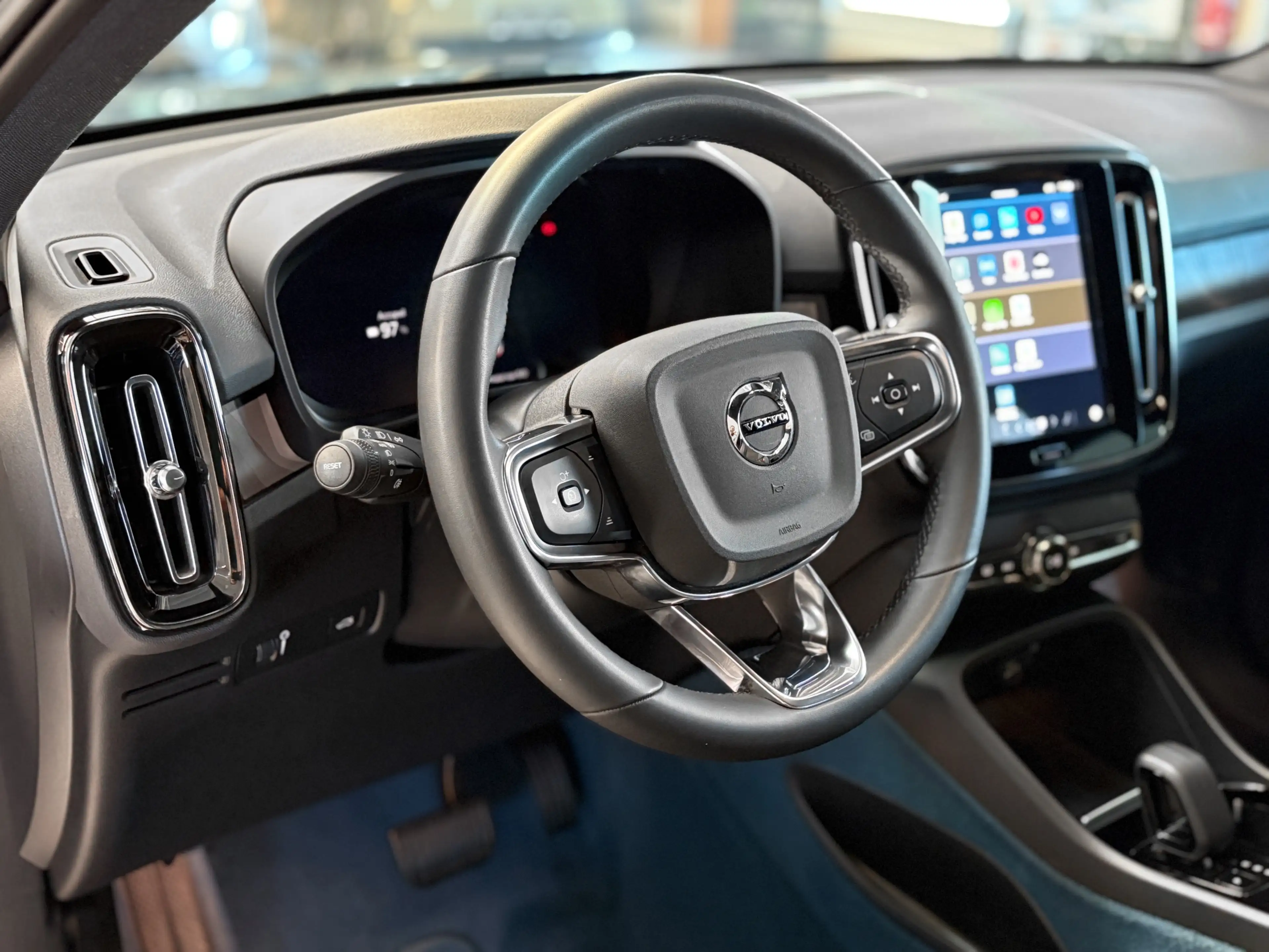 Volvo C40 C40 Recharge Twin Motor Ultimate — photo 6