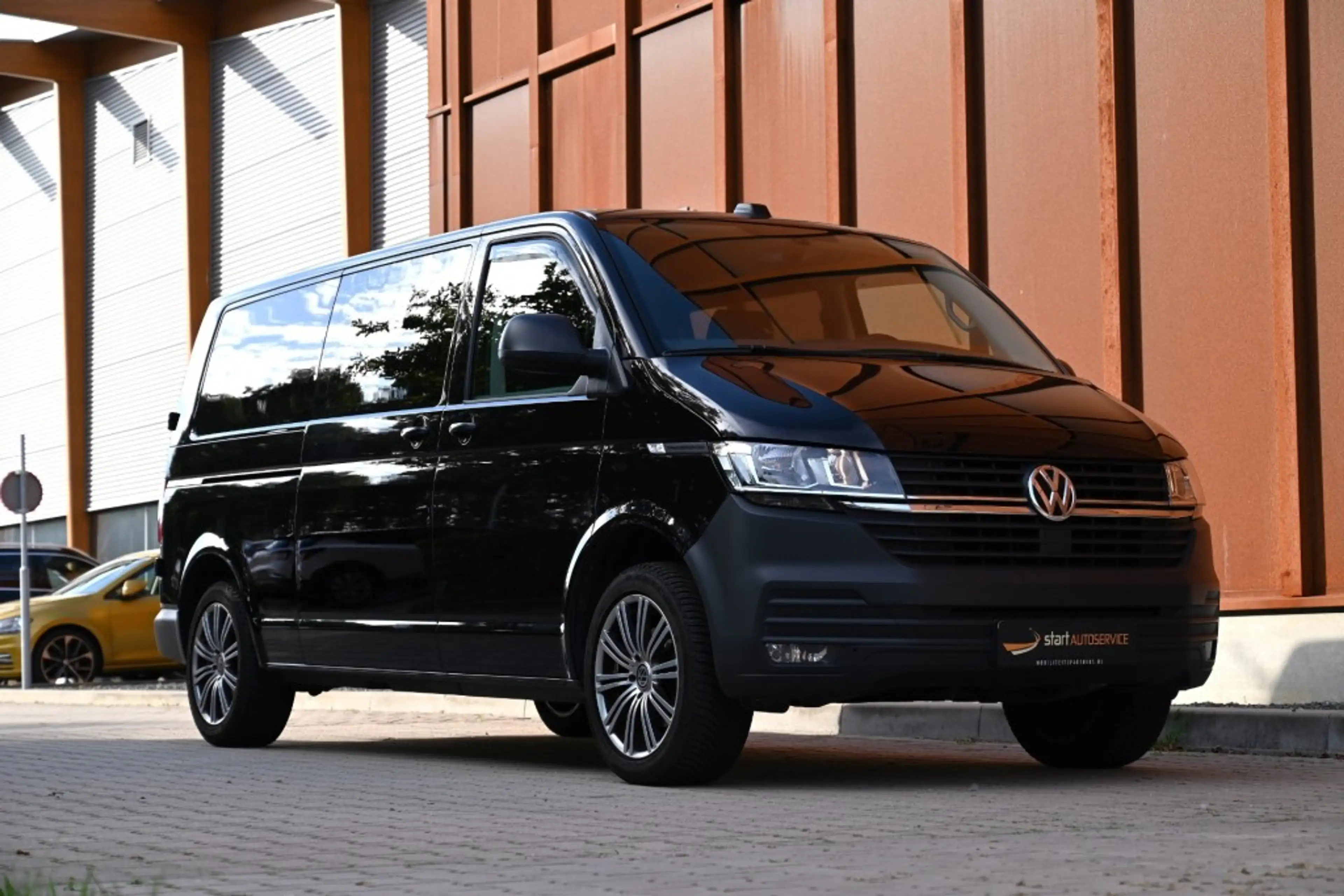 Volkswagen Transporter T6.1 L2H1 DSG Dubbel Cabine 2.0 TDI Leer CarPlay 1 — photo 6