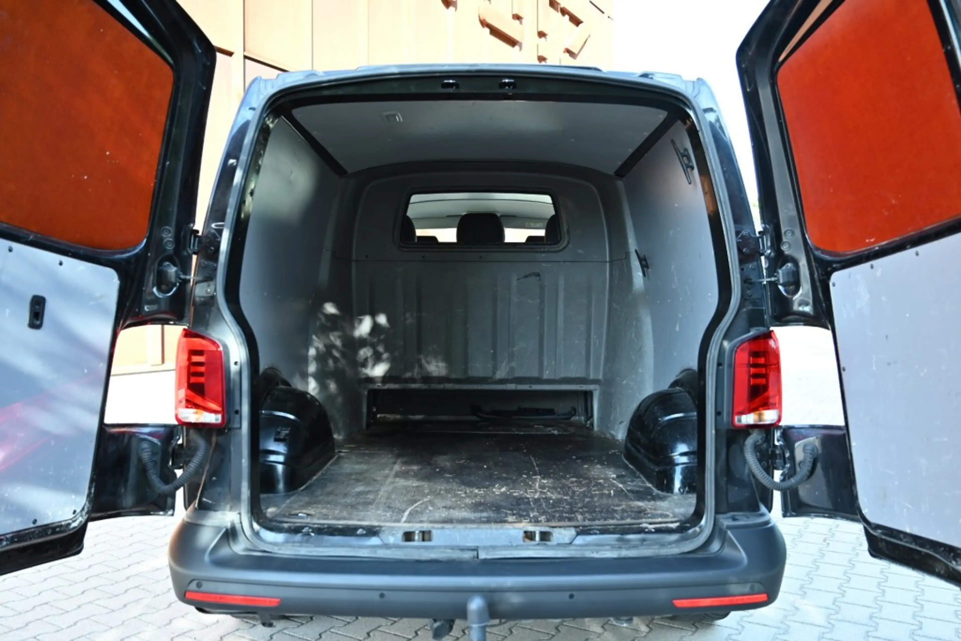Volkswagen Transporter T6.1 L2H1 DSG Dubbel Cabine 2.0 TDI Leer CarPlay 1 — photo 12