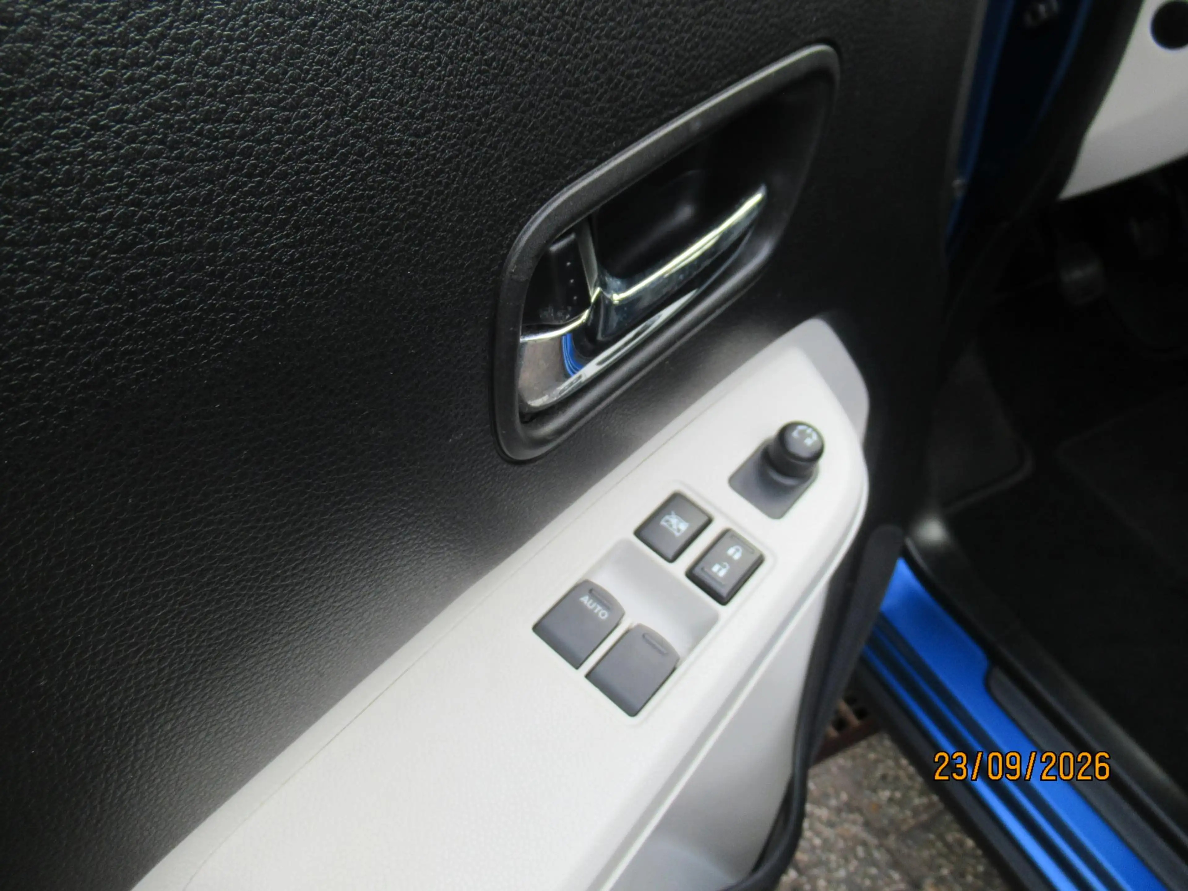 Suzuki Ignis 1.2 Rhino — photo 11