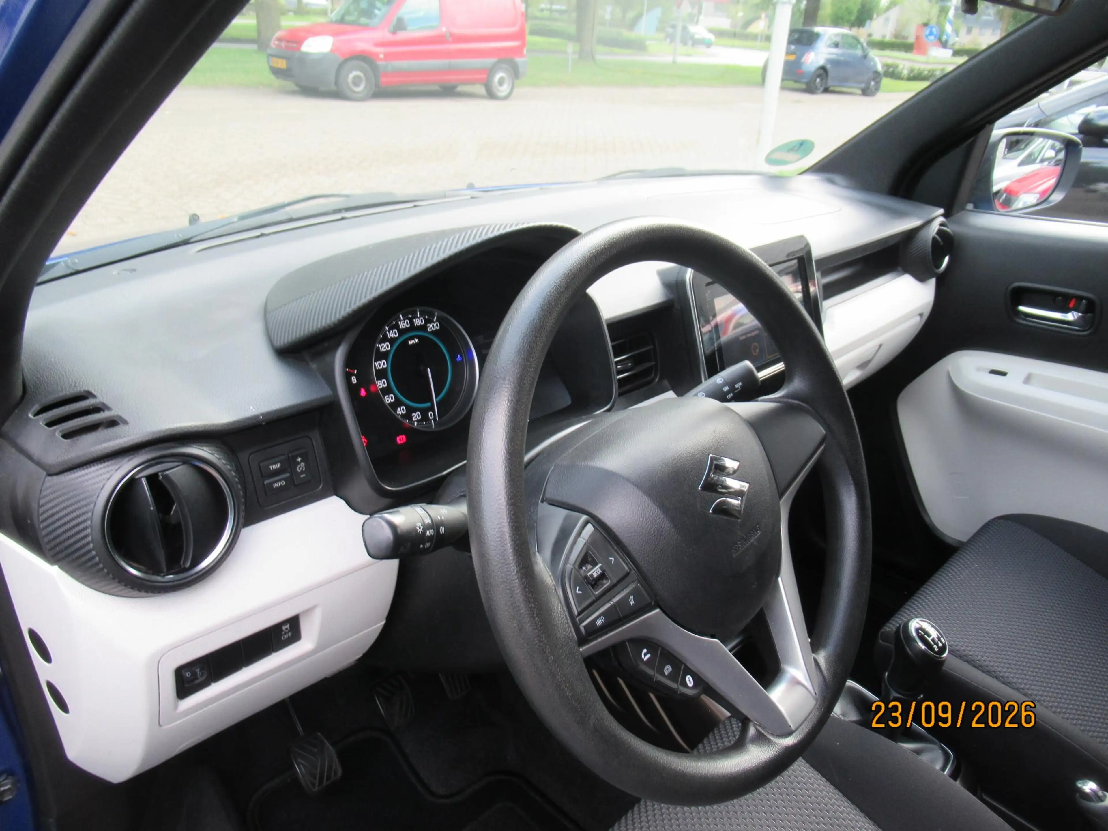 Suzuki Ignis 1.2 Rhino — photo 12