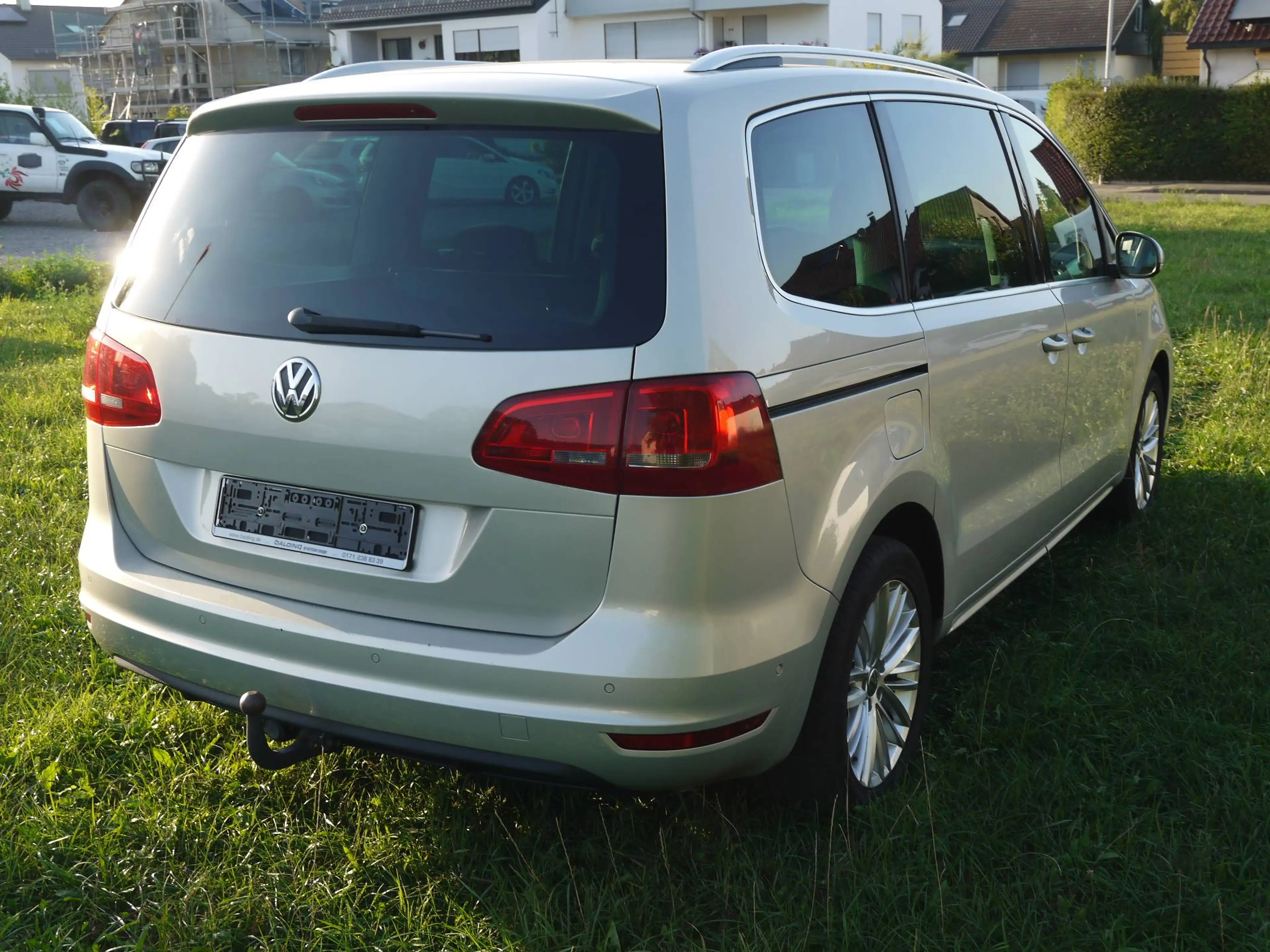 Volkswagen Sharan Cup BMT 1.4 TSI*Scheckheftgepflegt+sauber*7 Sitze*AHK*PDC*Insp.+TÜV neu* — photo 3
