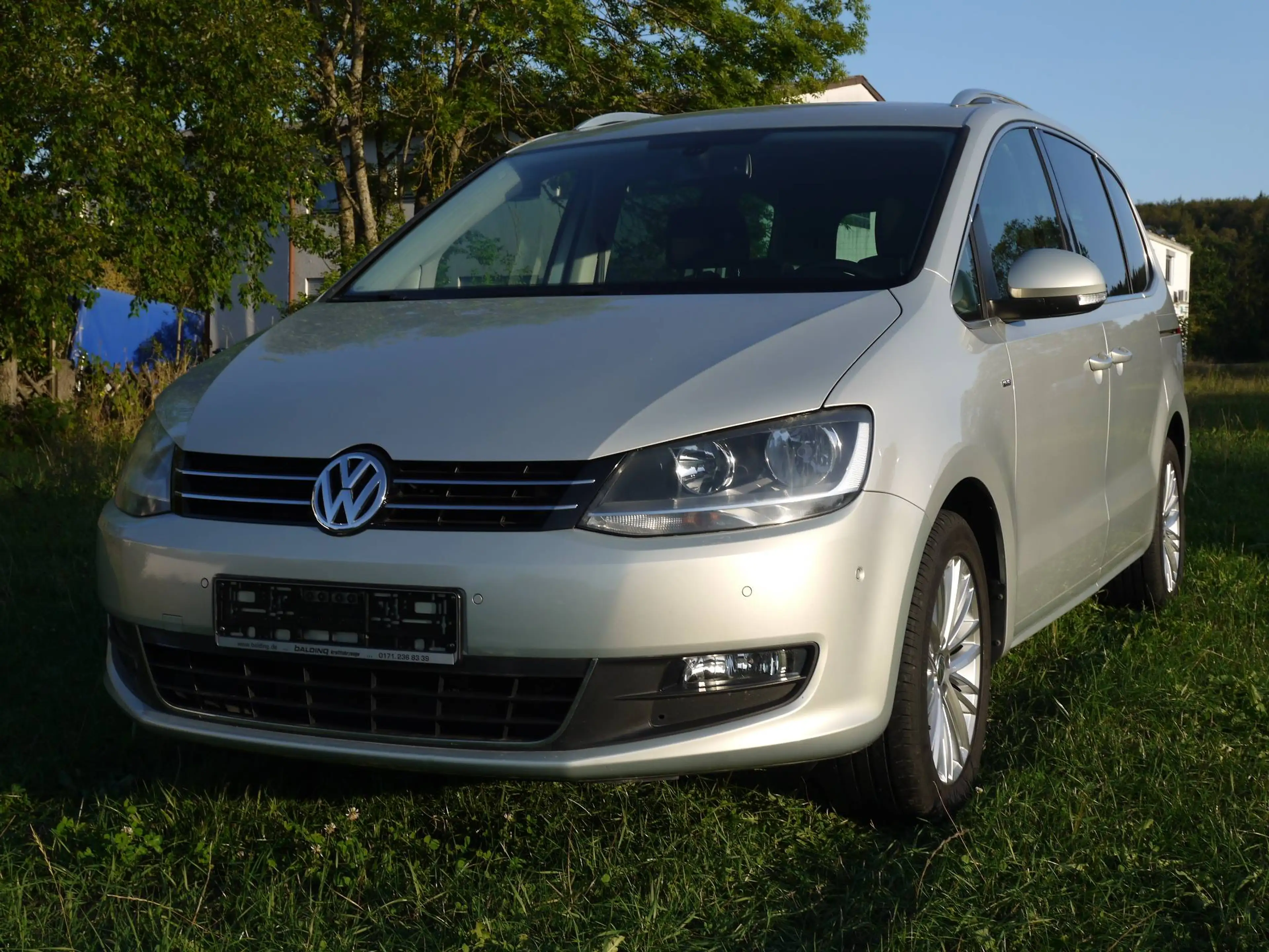Volkswagen Sharan Cup BMT 1.4 TSI*Scheckheftgepflegt+sauber*7 Sitze*AHK*PDC*Insp.+TÜV neu*