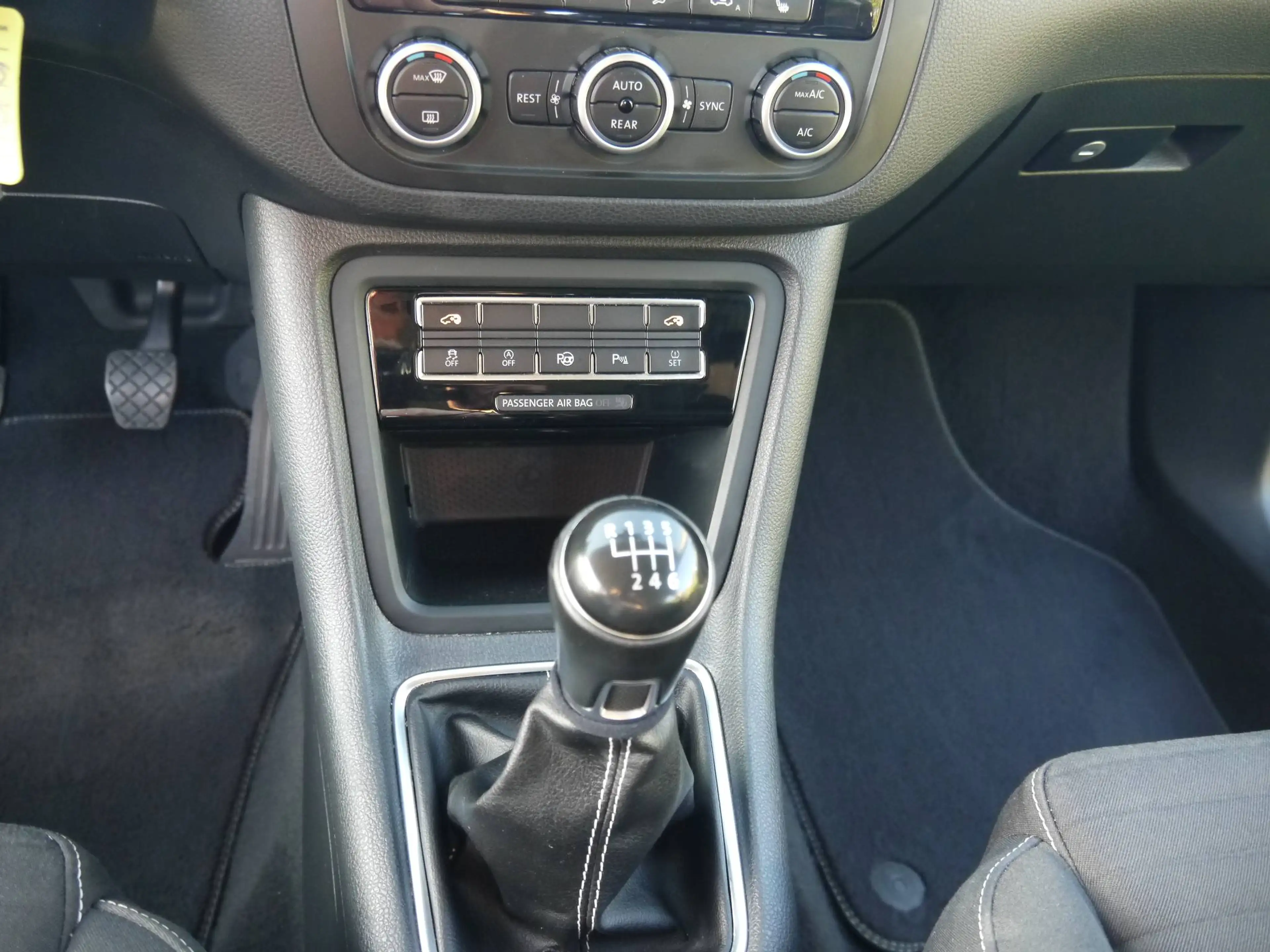 Volkswagen Sharan Cup BMT 1.4 TSI*Scheckheftgepflegt+sauber*7 Sitze*AHK*PDC*Insp.+TÜV neu* — photo 12