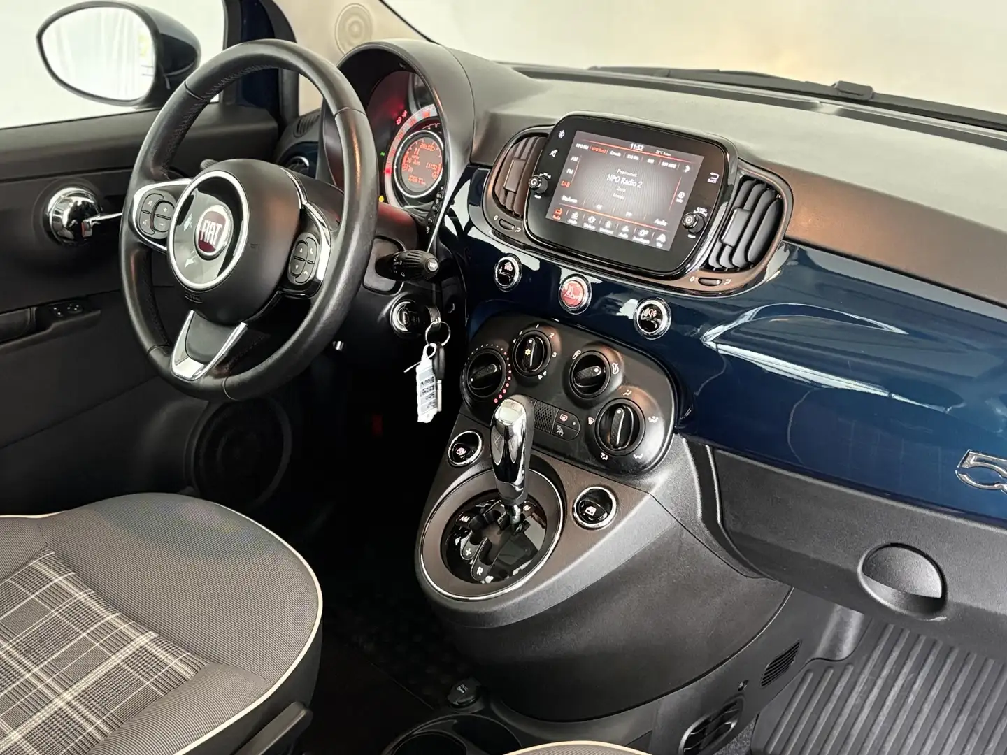 Fiat 500 0.9 TwinAir Turbo Lounge | Automaat | Panoramadak Bleu - 2