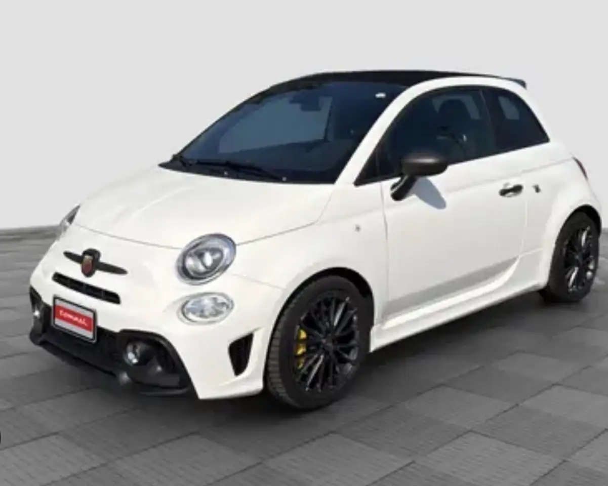 Abarth 695 2024
