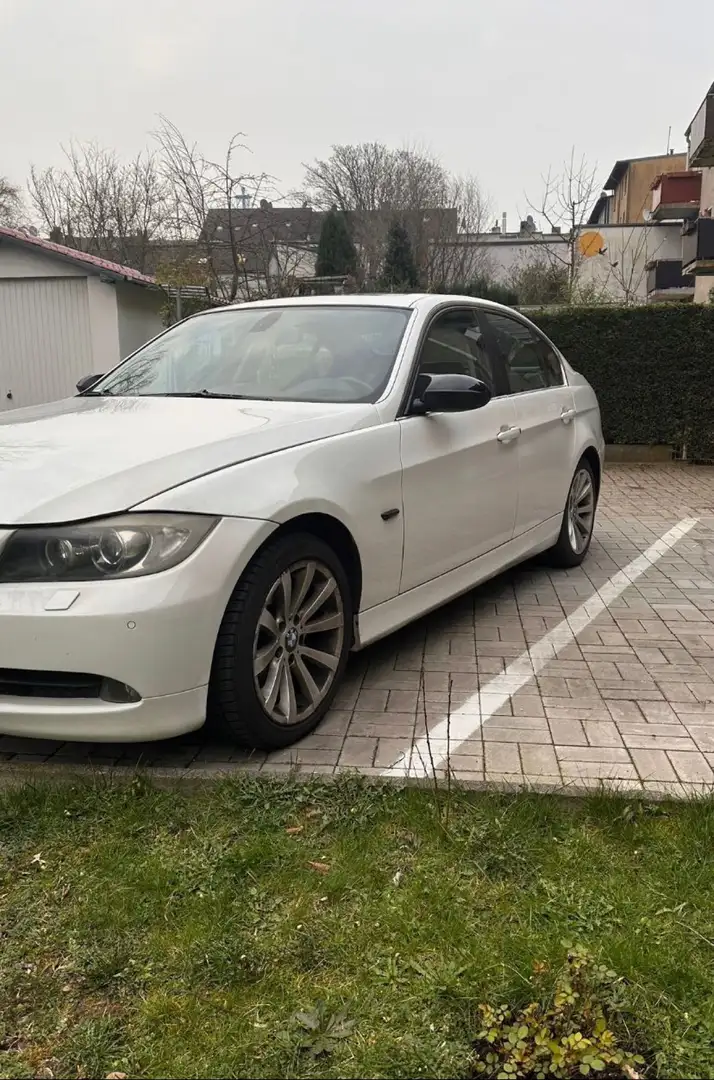 BMW 325 325i Aut. Weiß - 1