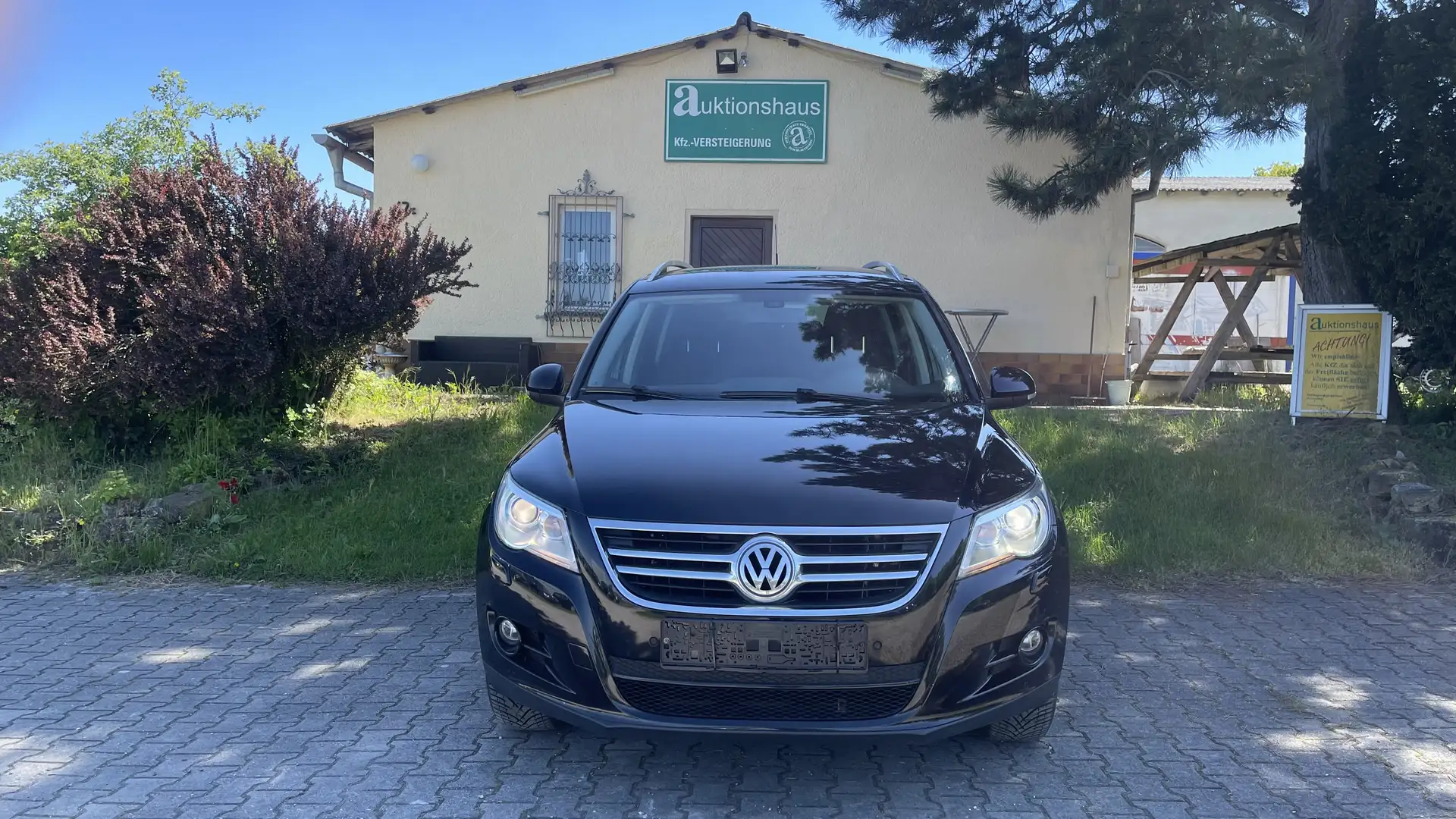 Volkswagen Tiguan Team 4Motion - 2.Hand, Xenon, AHK, Navi, R-Camera- Nero - 2