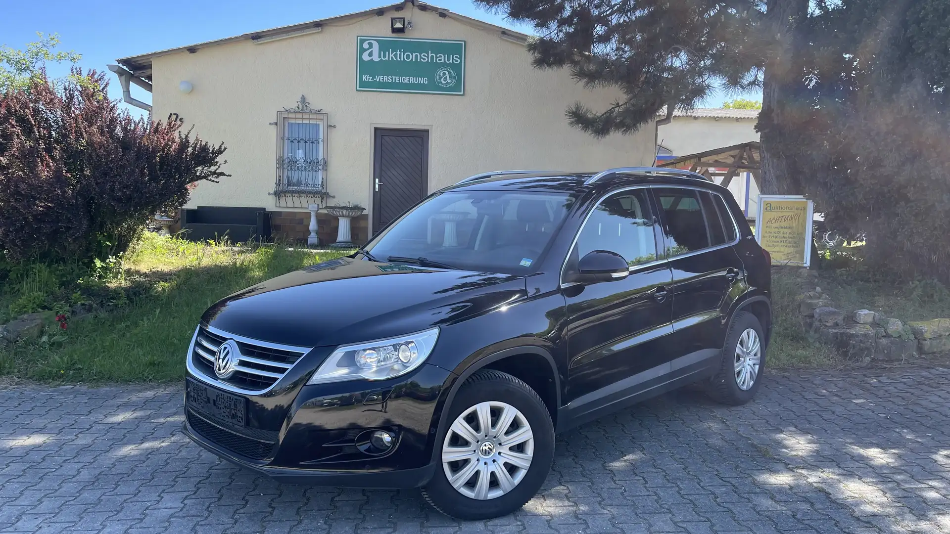 Volkswagen Tiguan Team 4Motion - 2.Hand, Xenon, AHK, Navi, R-Camera- Nero - 1