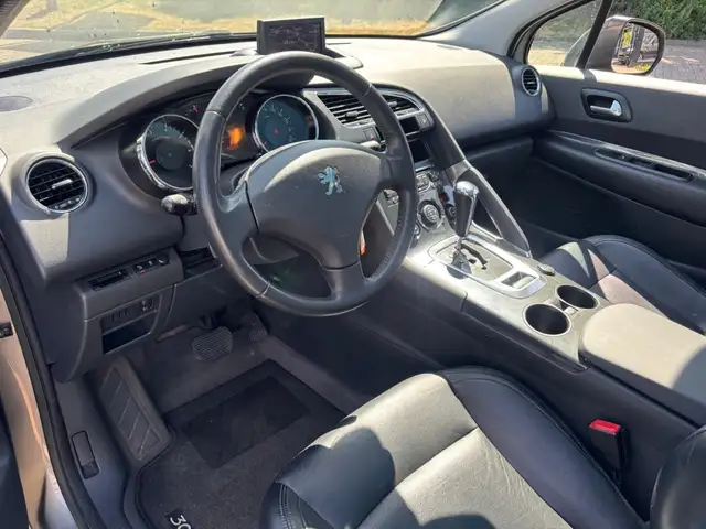 Peugeot 3008 view 10