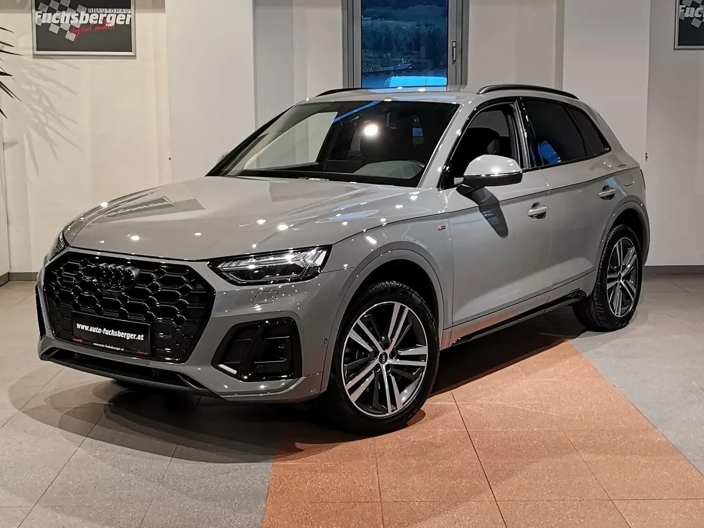 Audi Q5 50 TFSIe Quattro S-Line*AHK*Head-UP*20Zoll*OP*TOP* Grau - 1