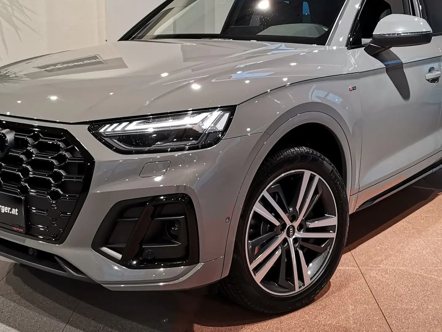 Audi Q5 50 TFSIe Quattro S-Line*AHK*Head-UP*20Zoll*OP*TOP* Grau - 2
