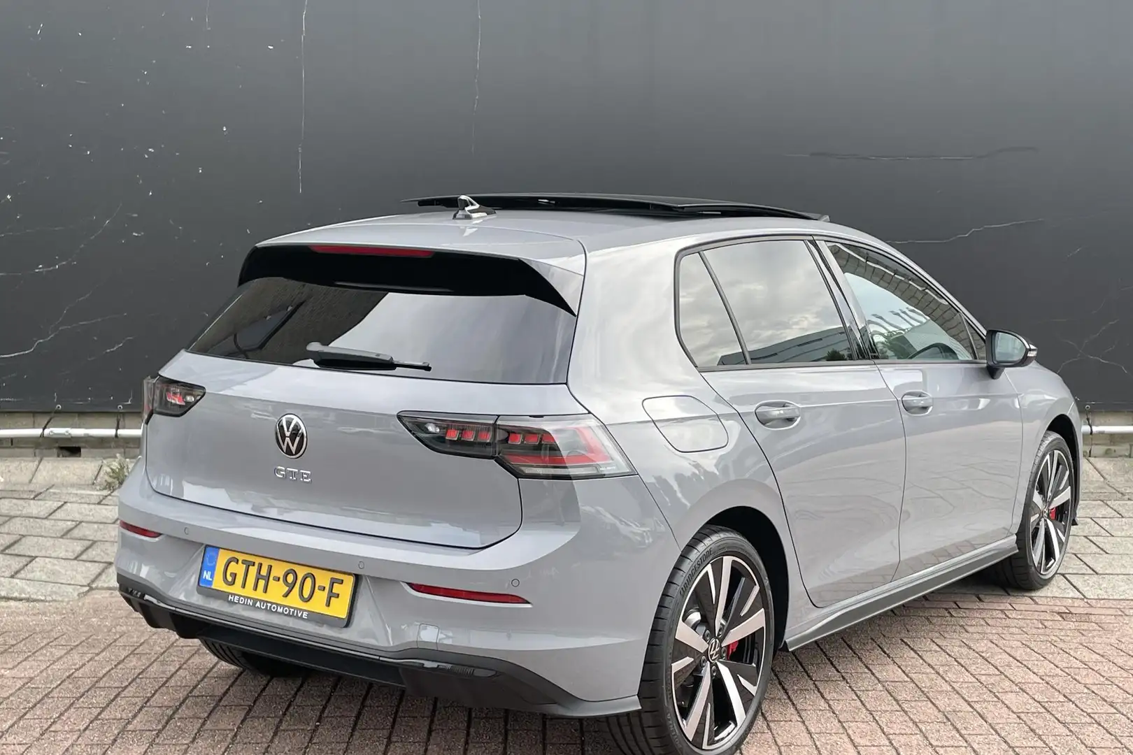 Volkswagen Golf GTE 1.5 eHybrid | Panorama-dak | Carplay | Winterpakke Gris - 2