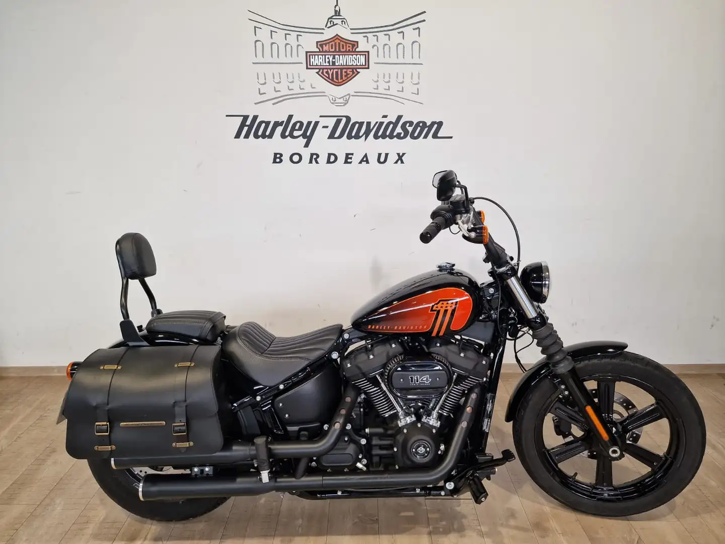 Harley-Davidson Street Bob Negru - 1