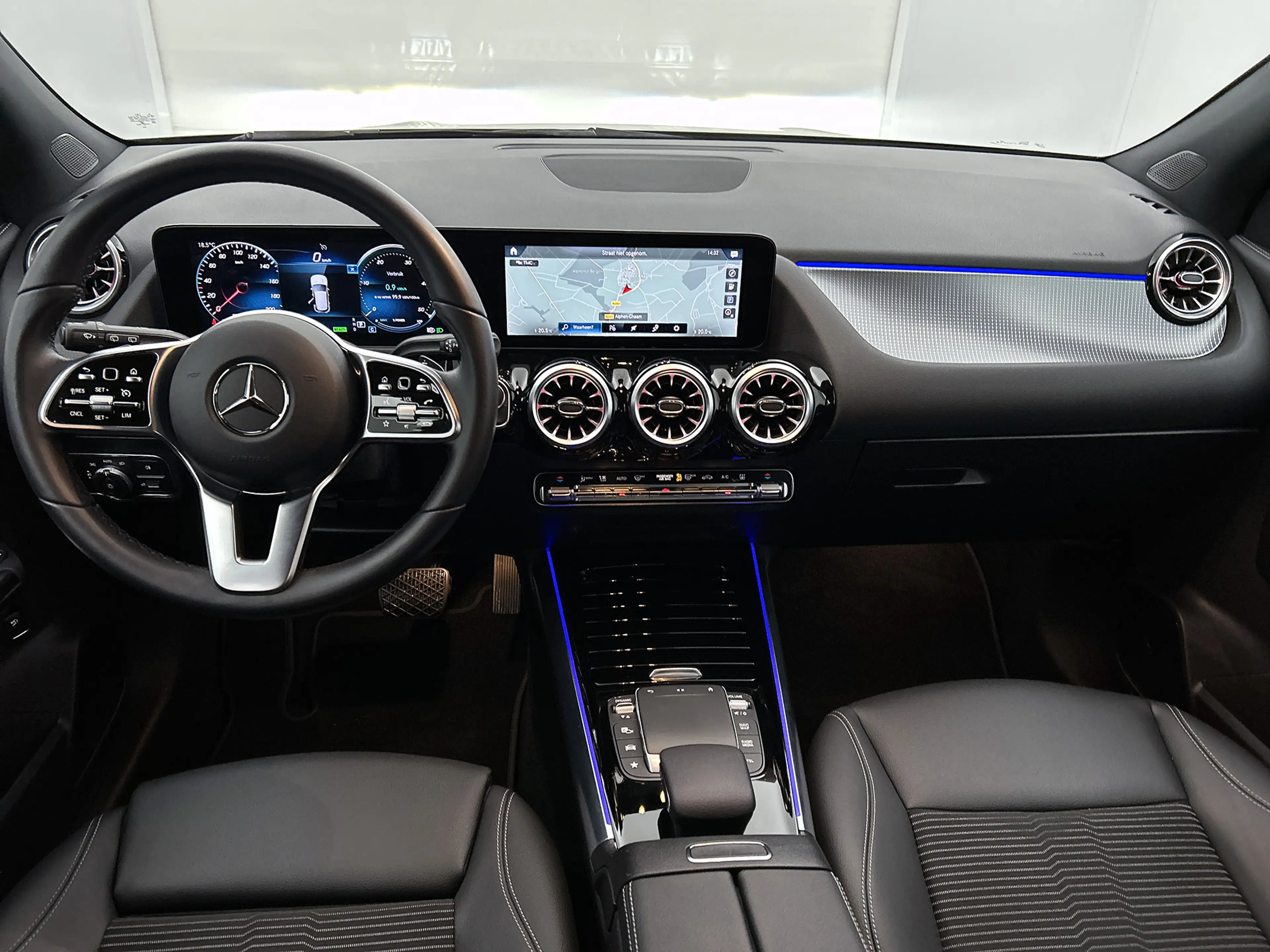 Mercedes-Benz EQA 250 Business Solution Luxury 67 kWh | Sfeerverlichting — photo 5