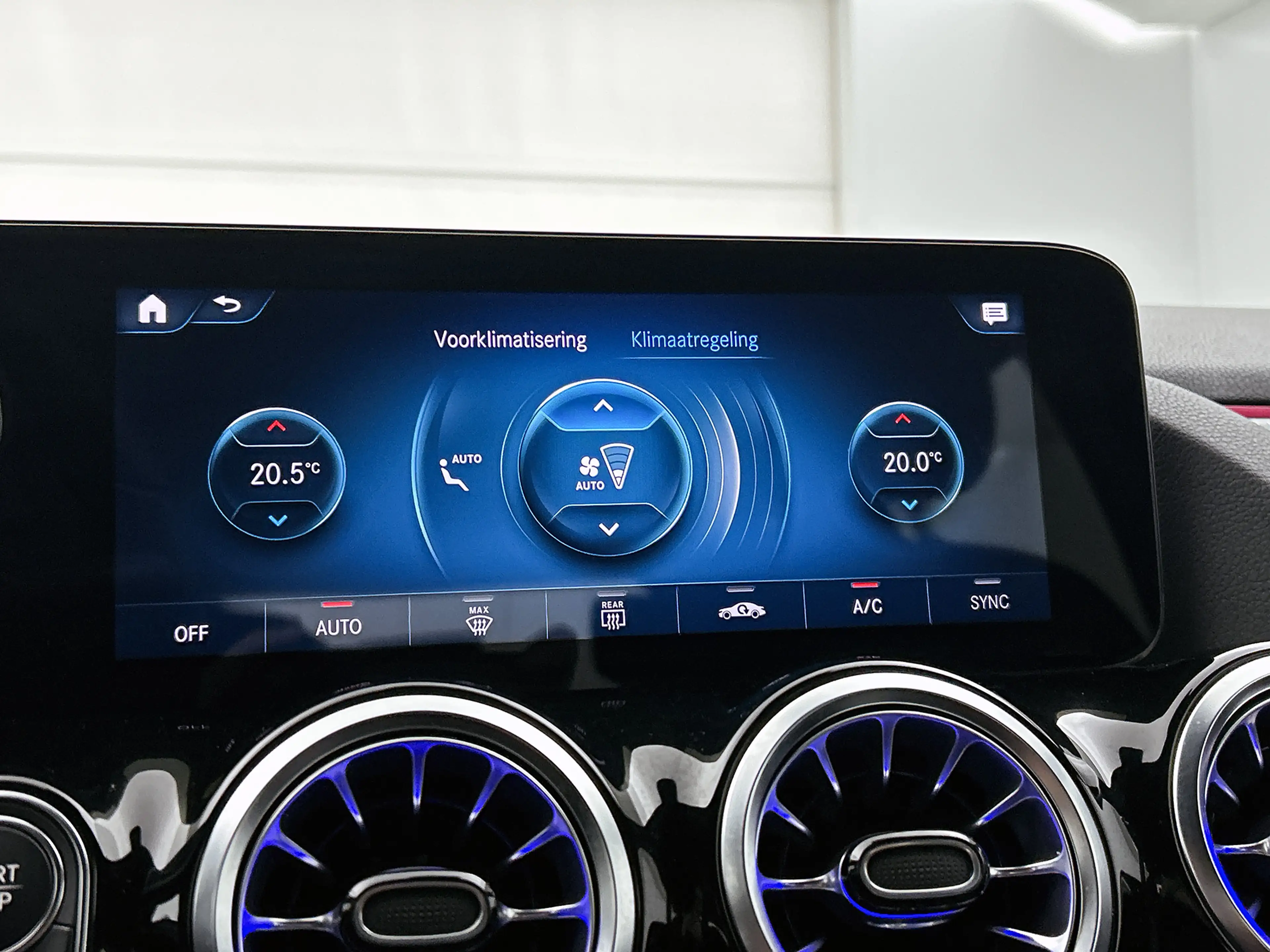 Mercedes-Benz EQA 250 Business Solution Luxury 67 kWh | Sfeerverlichting — photo 10