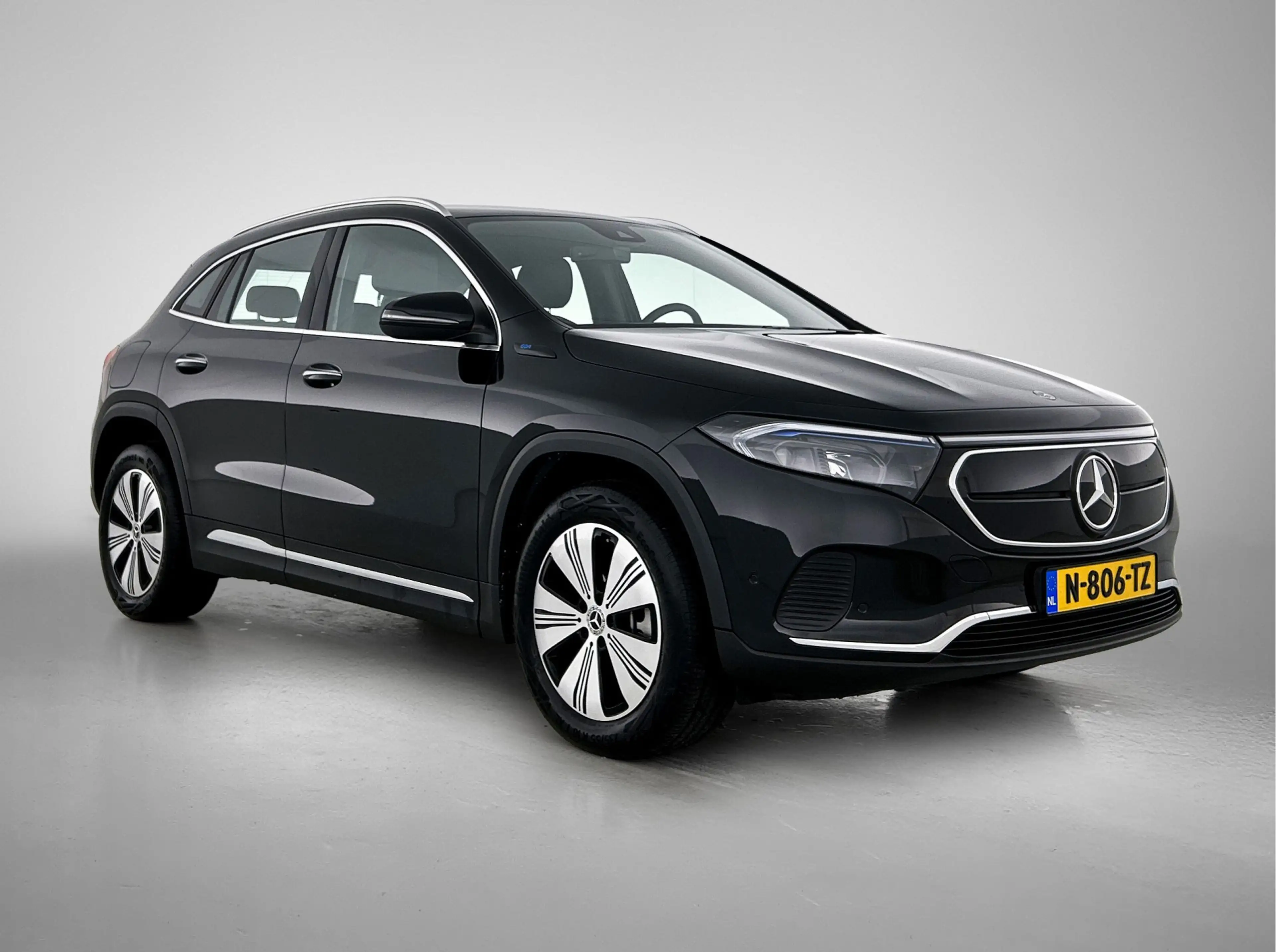 Mercedes-Benz EQA 250 Business Solution Luxury 67 kWh | Sfeerverlichting — photo 13