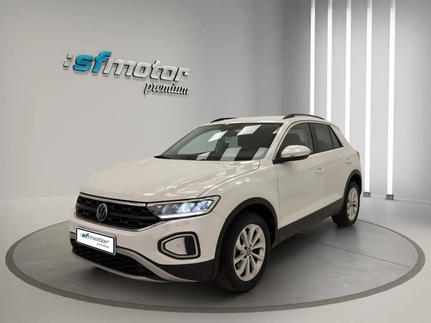 Volkswagen T-Roc 2.0TDI Life 85kW Blanco - 1