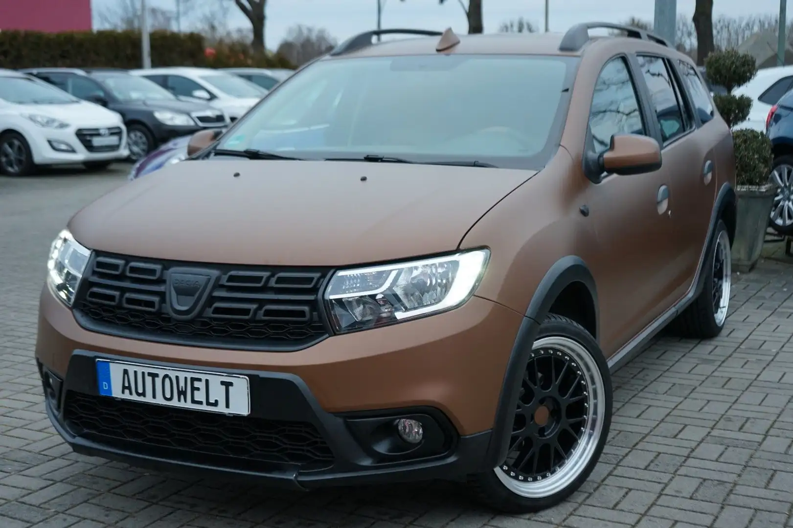 Dacia Logan MCV TCe 90 Stepway Automatik Maro - 1
