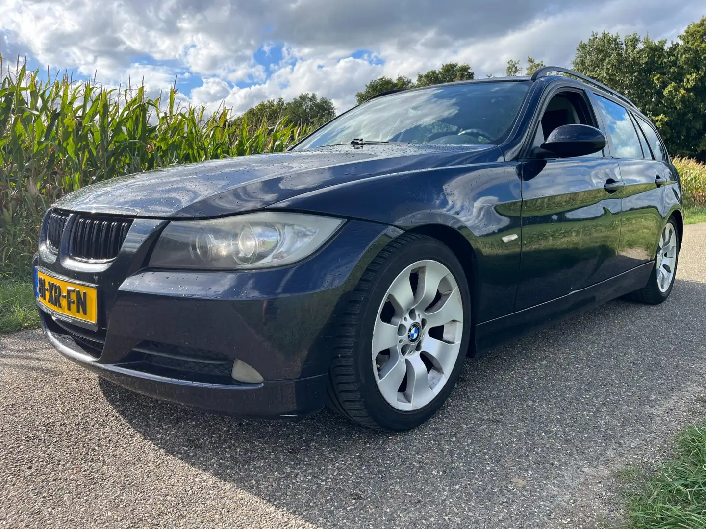 BMW 320 3-serie Touring 320i High Executive |!! GOED LEZEN Blauw - 2
