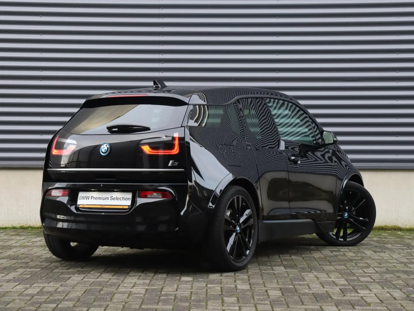 BMW i3 Dark Shadow Edition 120Ah | Sportpakket | Harman K Noir - 2