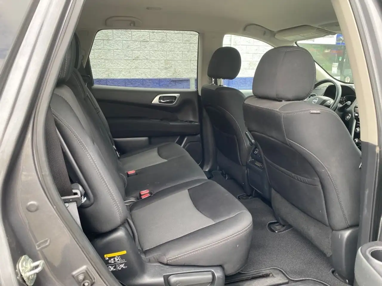Nissan Pathfinder снимка Nissan Pathfinder