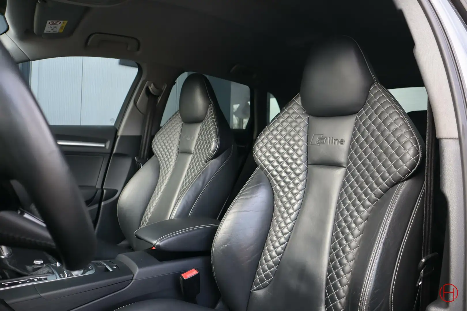 Audi A3 Sportback 2.0 TFSI 190 PK S-Line / Kuipstoelen / S Grijs - 2
